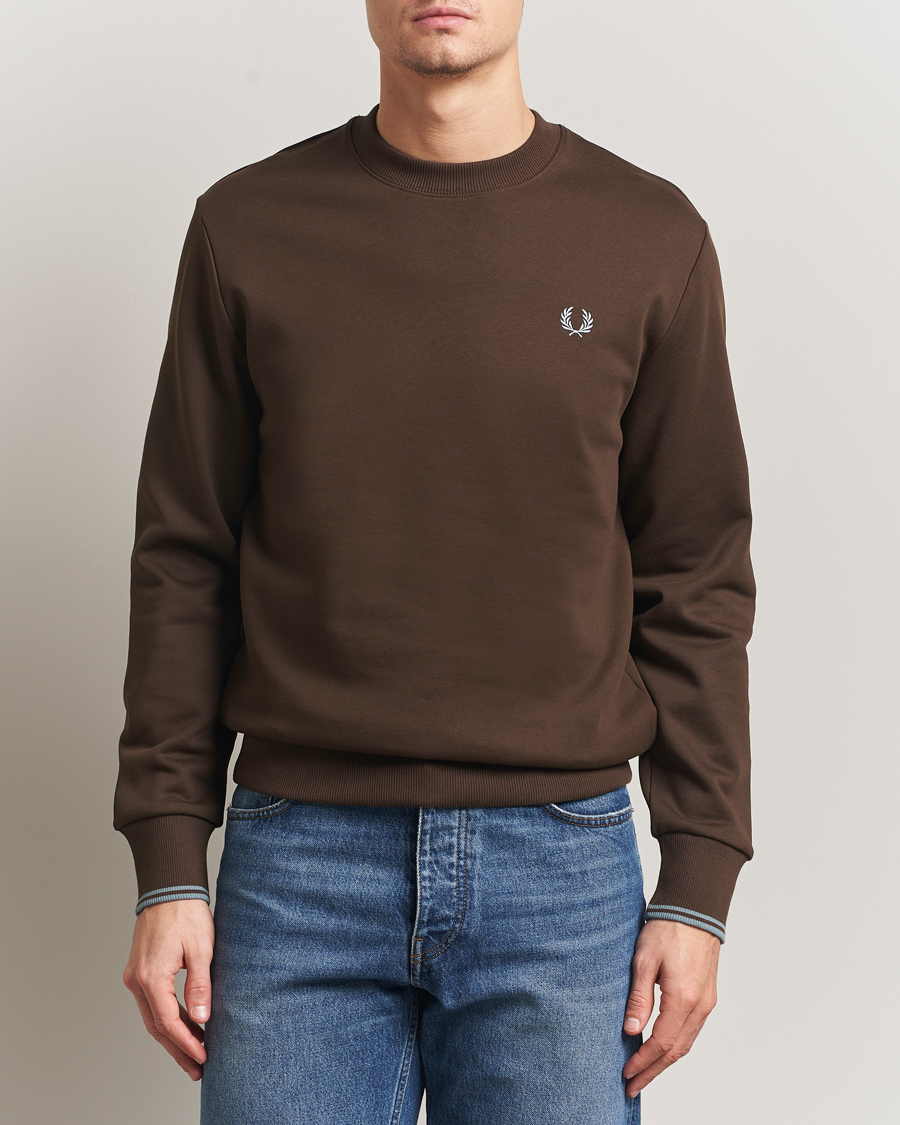 Herre | Gensere | Fred Perry | Crew Neck Sweatshirt Burnt Tobacco