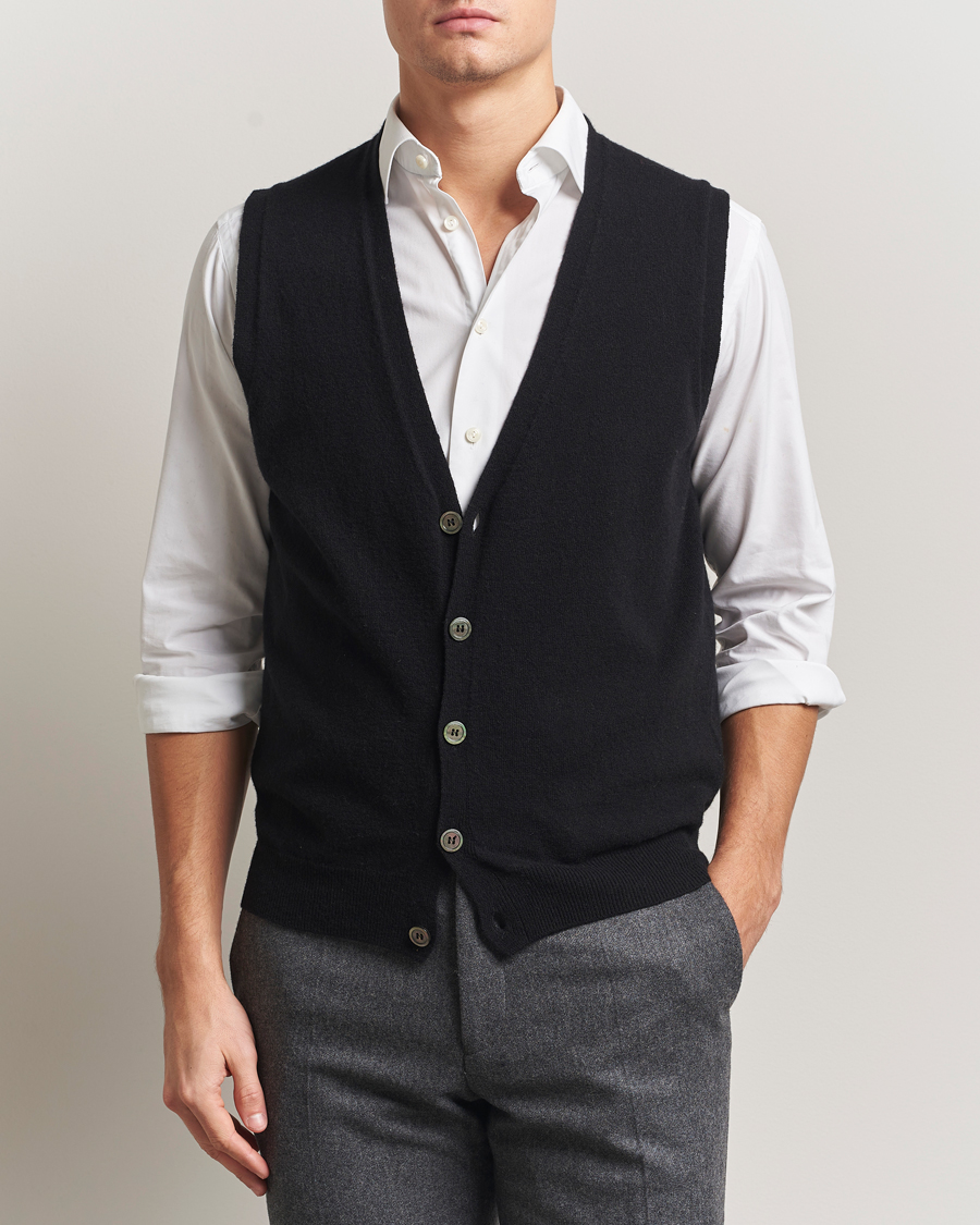 Herre | Gensere | Oscar Jacobson | Guiseppe Buttoned Vest Black