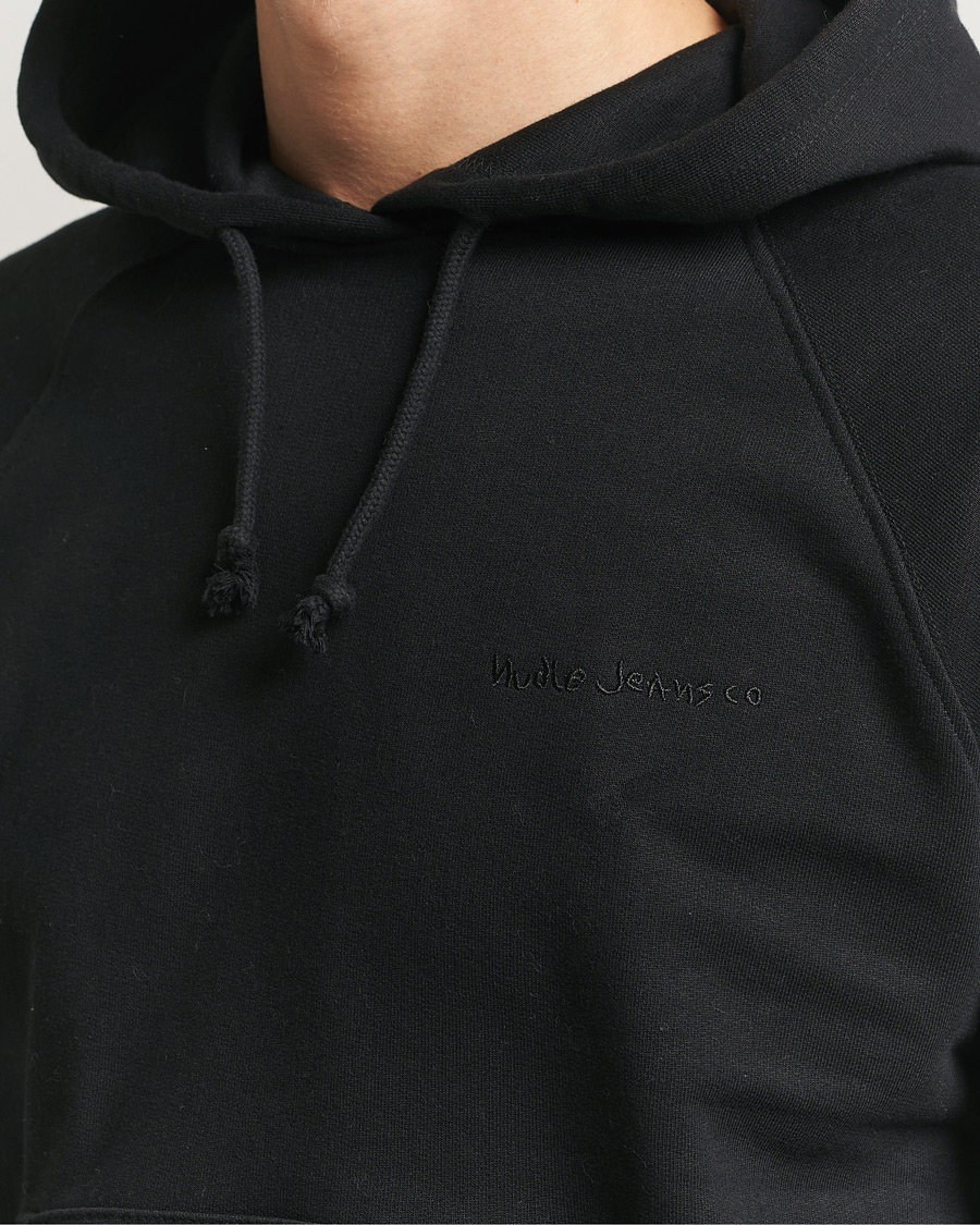 Herre | Gensere | Nudie Jeans | Gunde Logo Hoodie Black