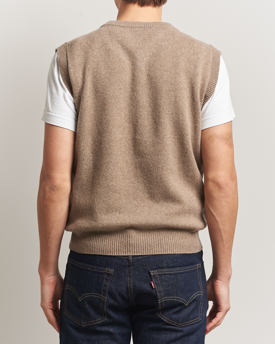 Herre | Gensere | Sunspel | Lambswool Knitted Vest Sandstone
