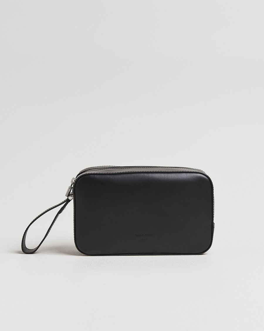 Herre | Vesker | Tiger of Sweden | Balnea Smooth Leather Washbag Black