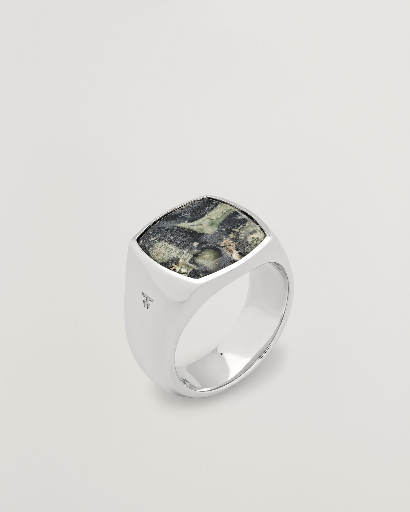 Herre | Smykker | Tom Wood | Cushion Ring Kambaba Silver