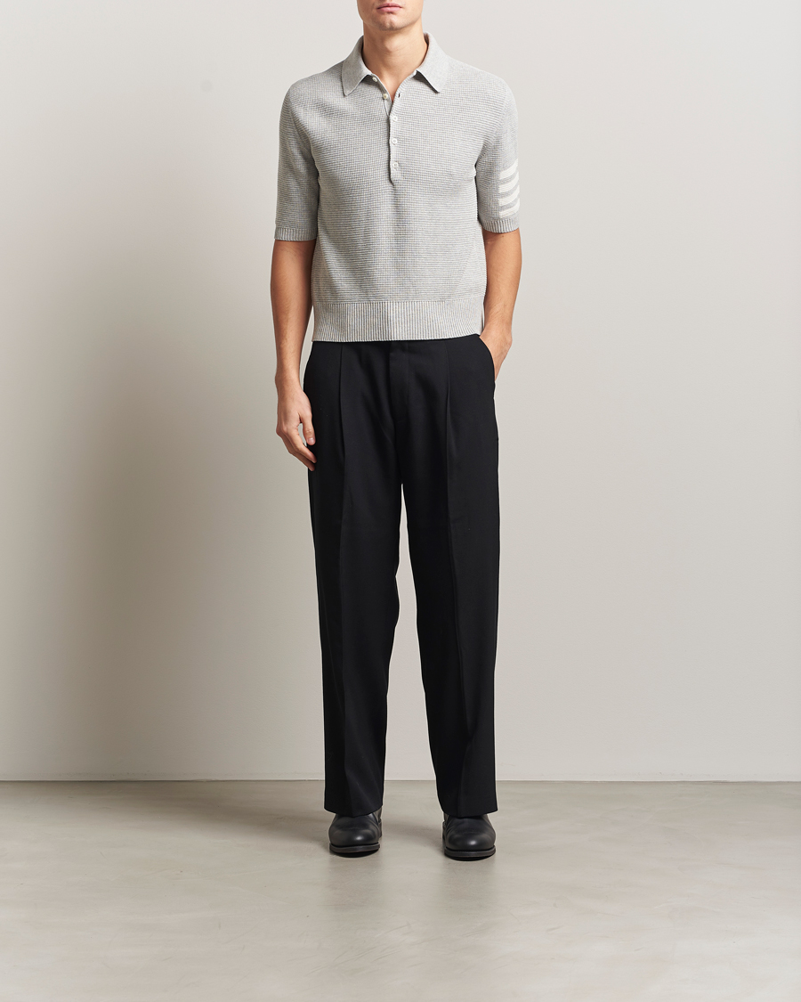 Herre | Pikéer | Thom Browne | Textured 4 Bar Knitted Polo Light Grey