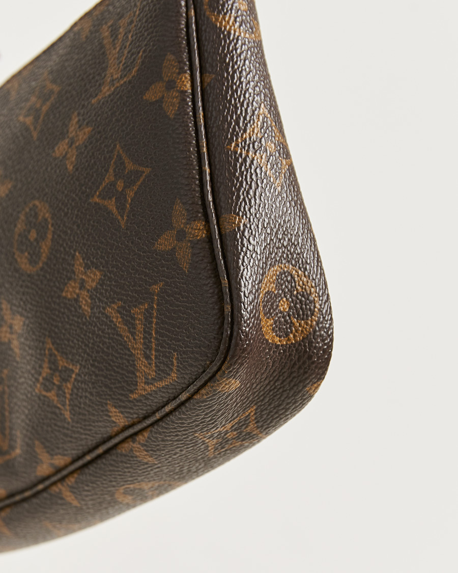 Herre | Pre-Owned & Vintage Bags | Louis Vuitton Pre-Owned | Pochette Accessoires Monogram