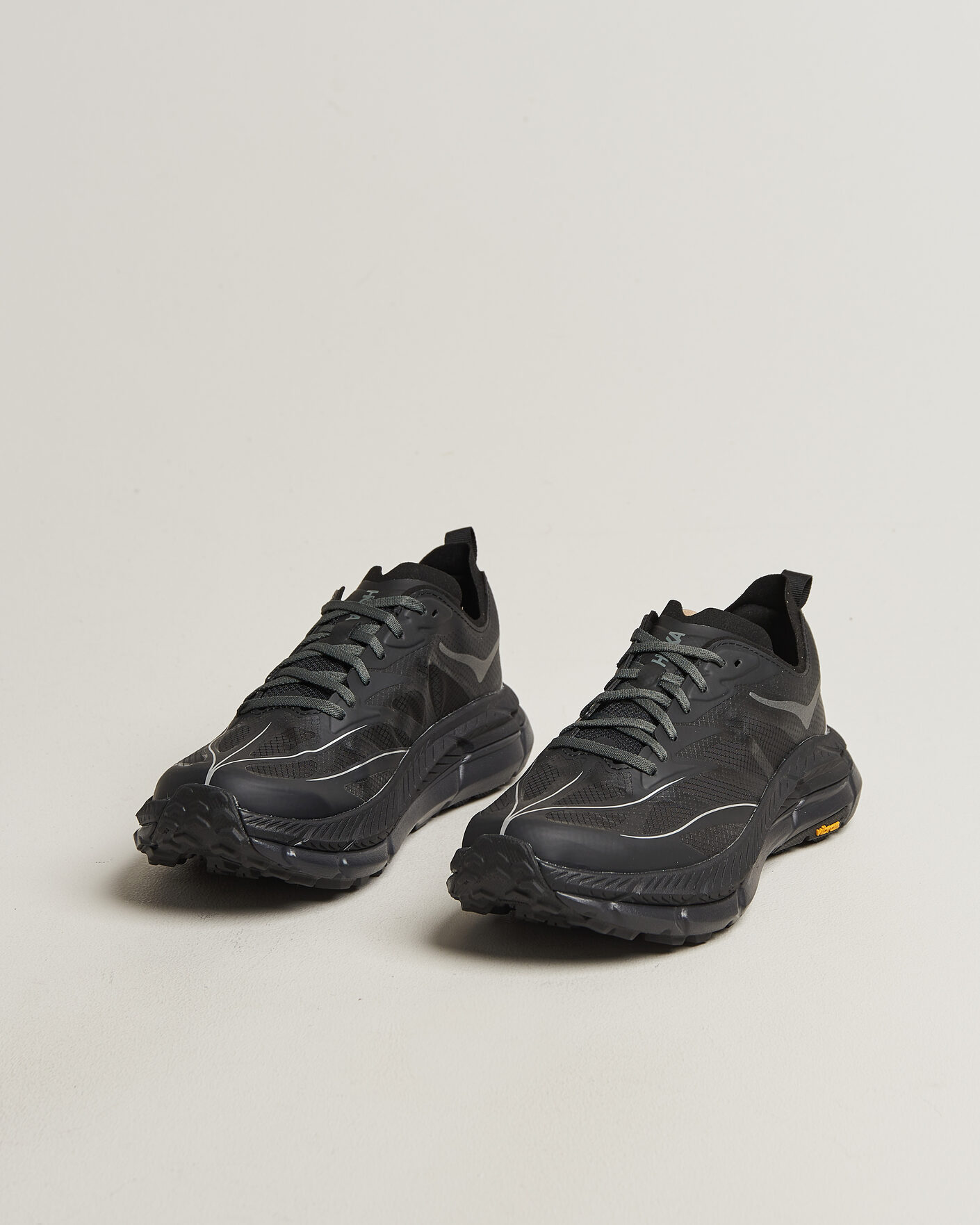 Herre |  | Hoka | Mafate Speed 4 Lite Black/Outer Orbit