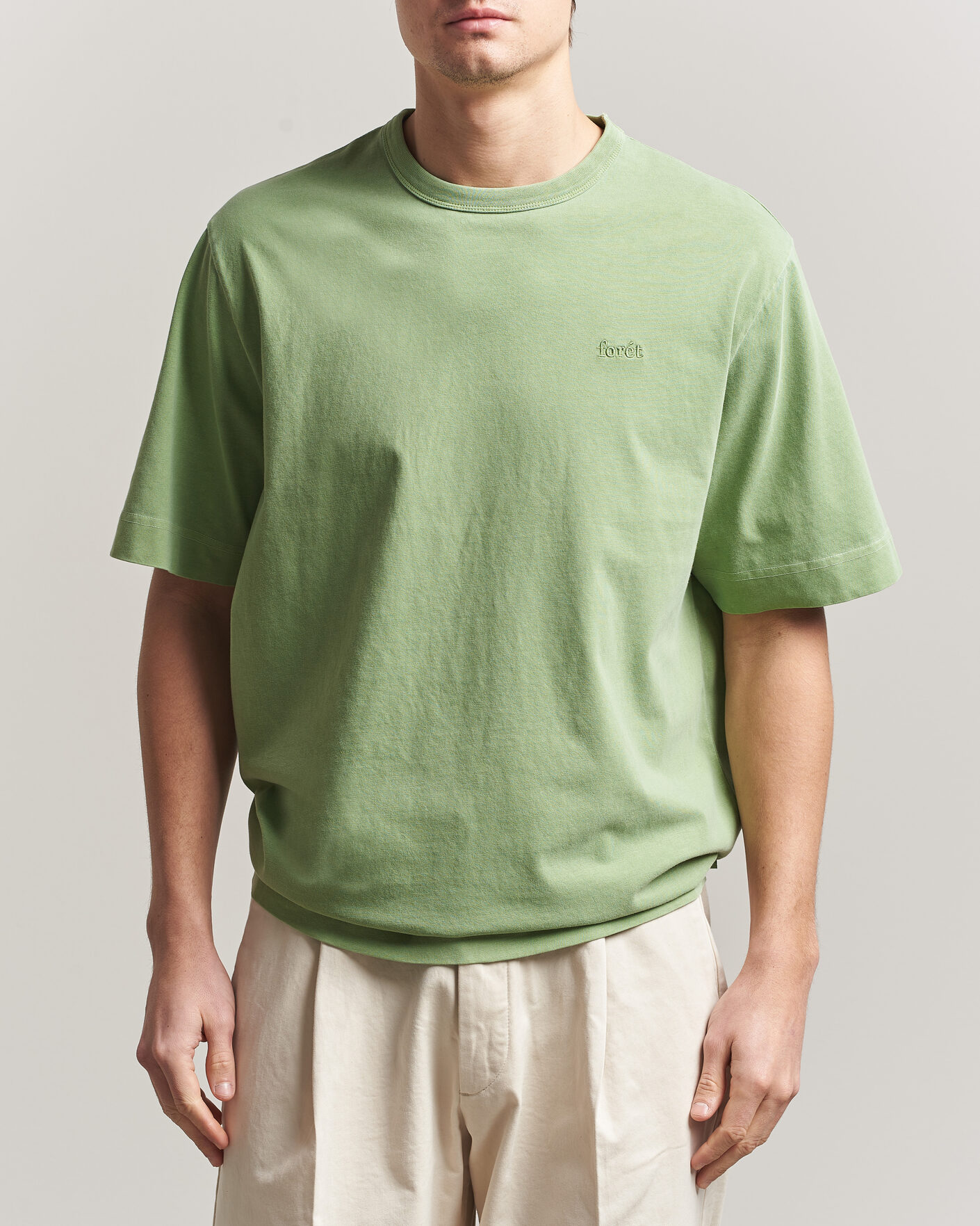 Herre | T-Shirts | Forét | Park Loose Fit T-Shirt Vibrant Moss