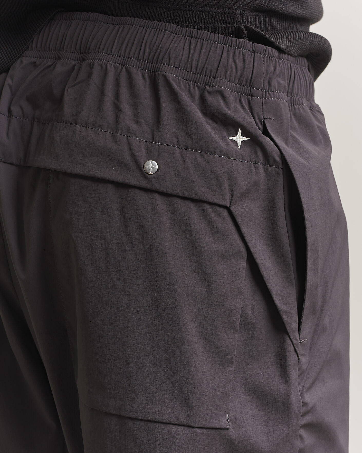 Herre | Bukser | Stone Island | Stellina Technical Nylon Stretch Trousers Charcoal