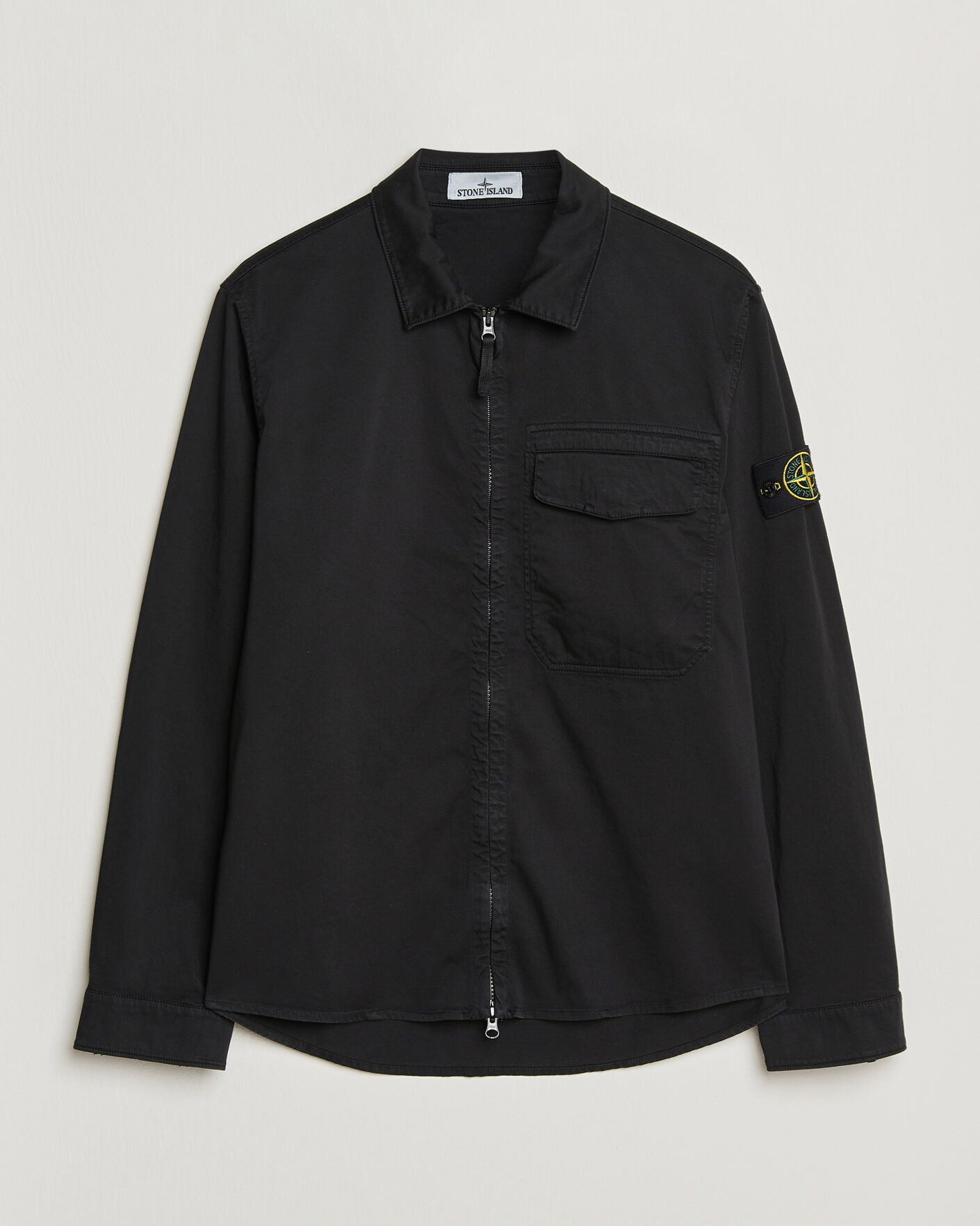 Stone Island Cotton Stretch Zip Overshirt Black hos CareOfCarl.no
