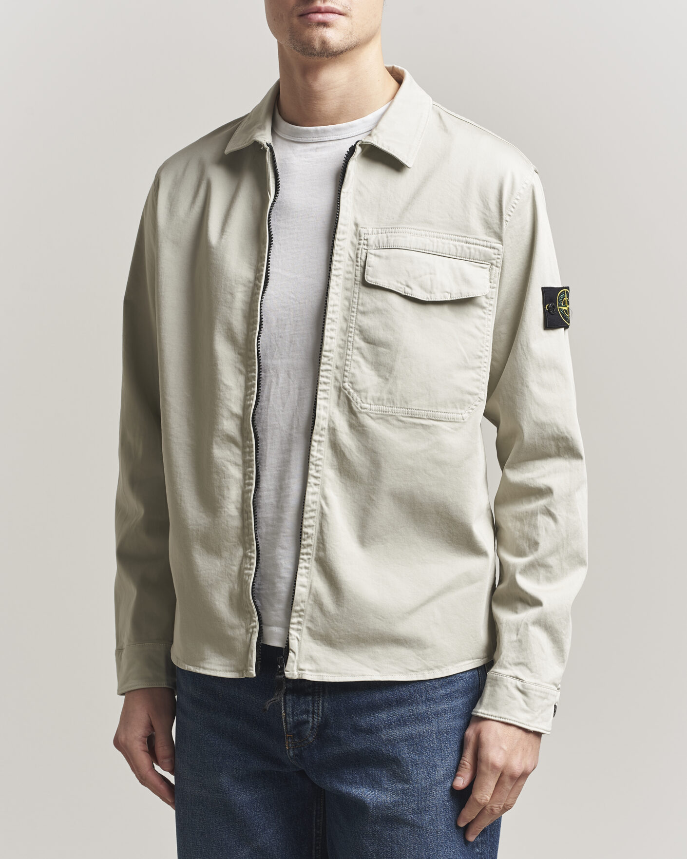Herre | Skjorter | Stone Island | Cotton Stretch Zip Overshirt Pearl Grey