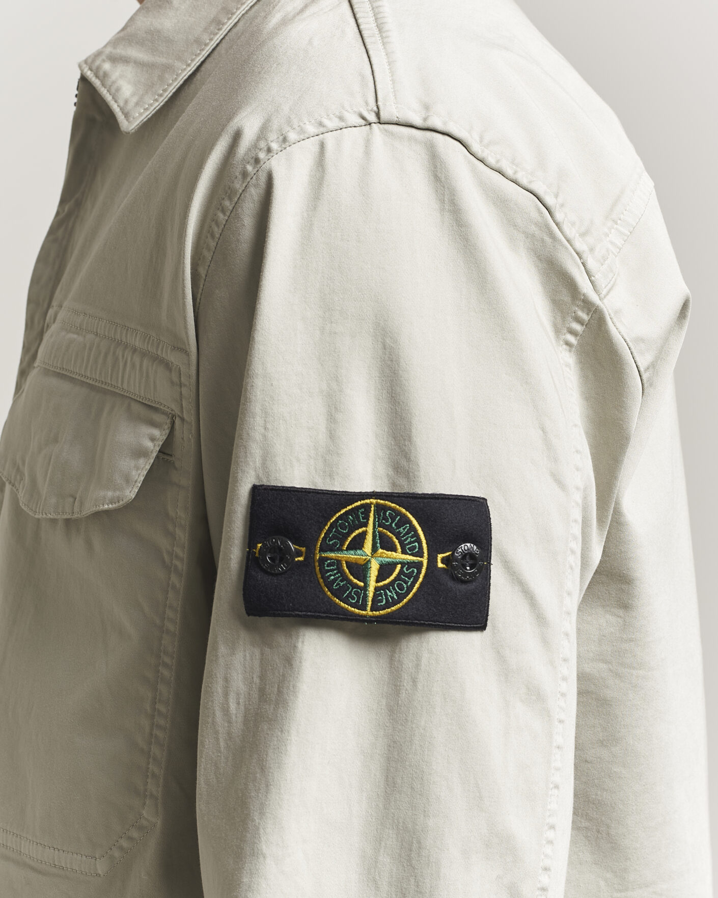 Herre | Skjorter | Stone Island | Cotton Stretch Zip Overshirt Pearl Grey