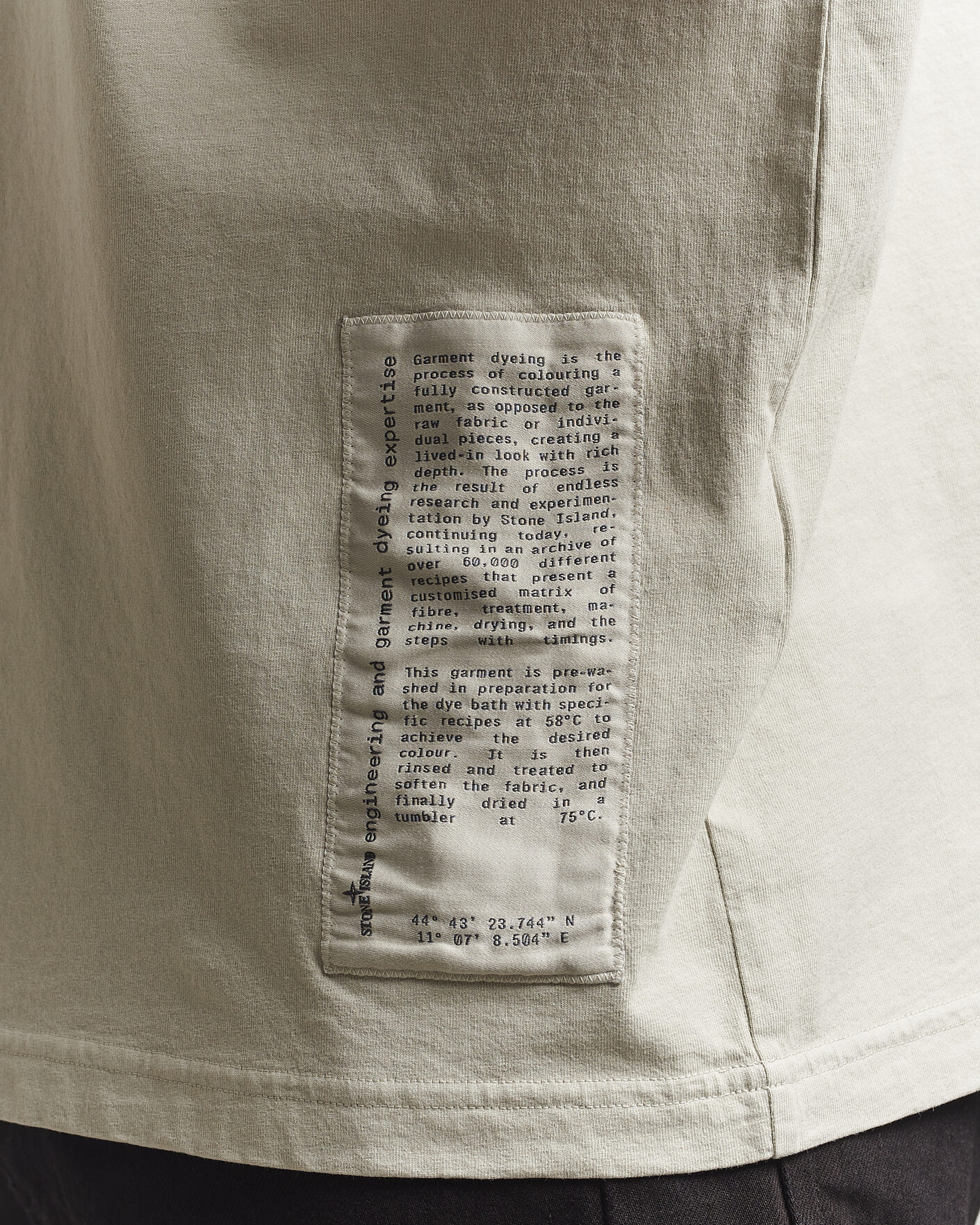 Herre | T-Shirts | Stone Island | Combed Cotton Jersey Printed T-Shirt Pearl Grey