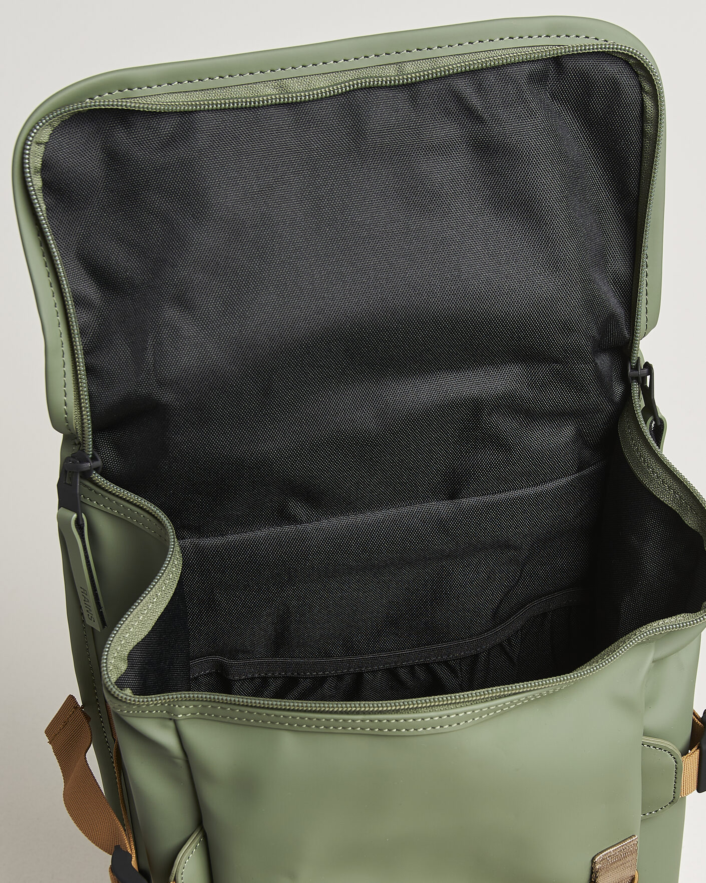 Herre | Vesker | RAINS | Trail Mountaineer Backpack Well