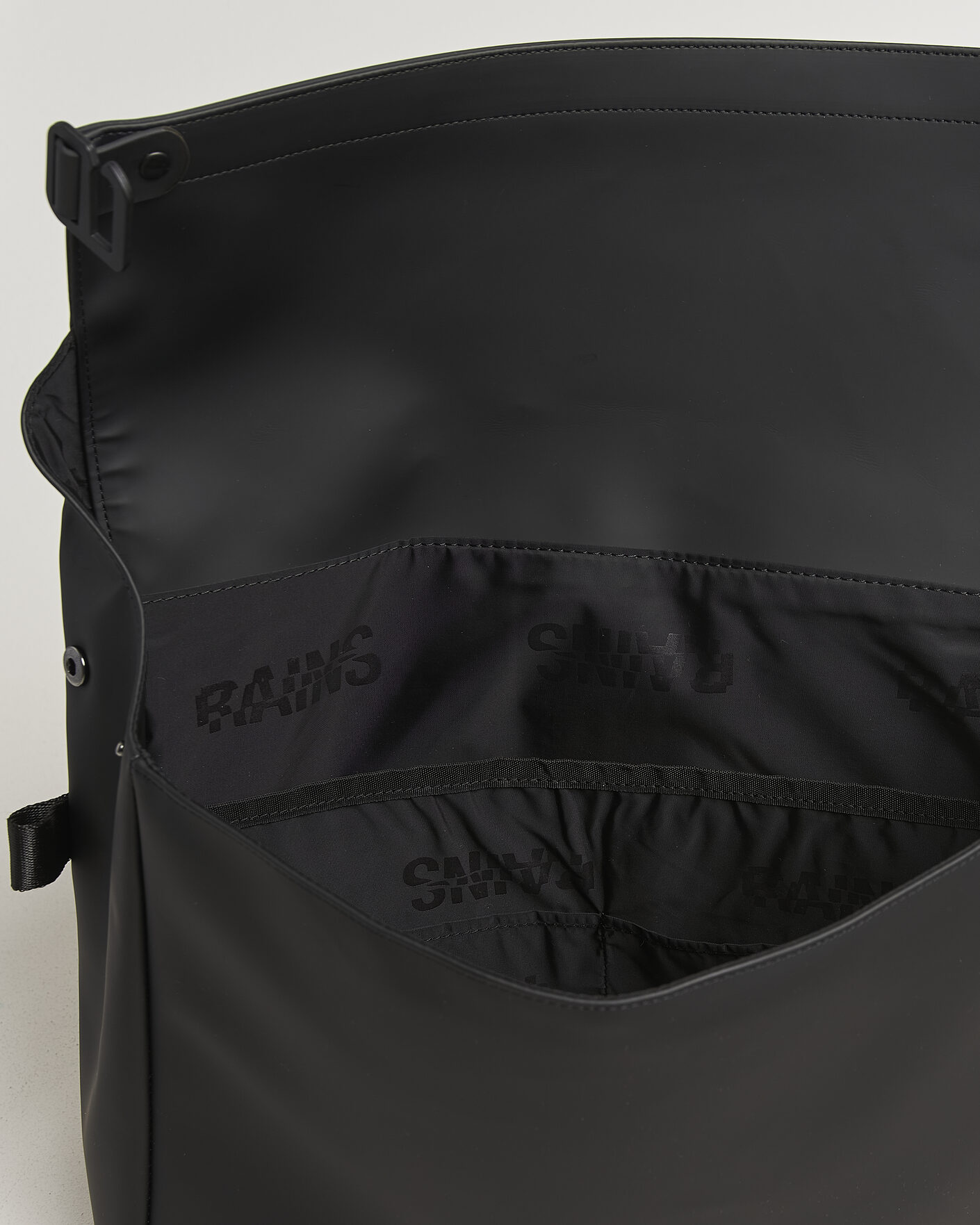 Herre | Vesker | RAINS | OTG Messenger Bag Black
