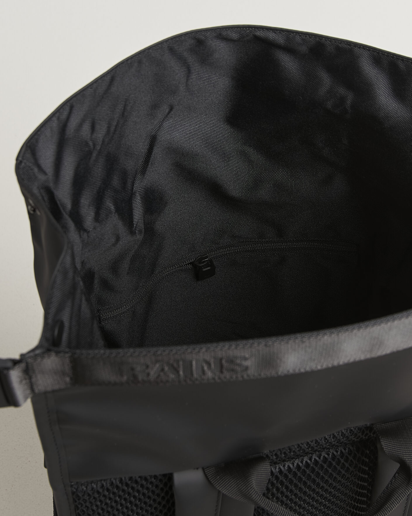 Herre | Vesker | RAINS | Trail Mountaineer Rolltop Backpack Black