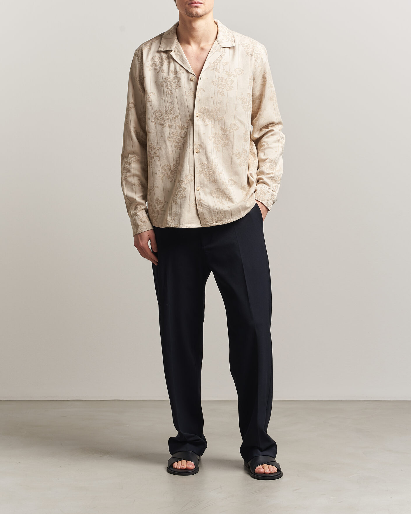 Herre | Skjorter | LES DEUX | Jasper Flower Jaquard Shirt Oyster Grey/White