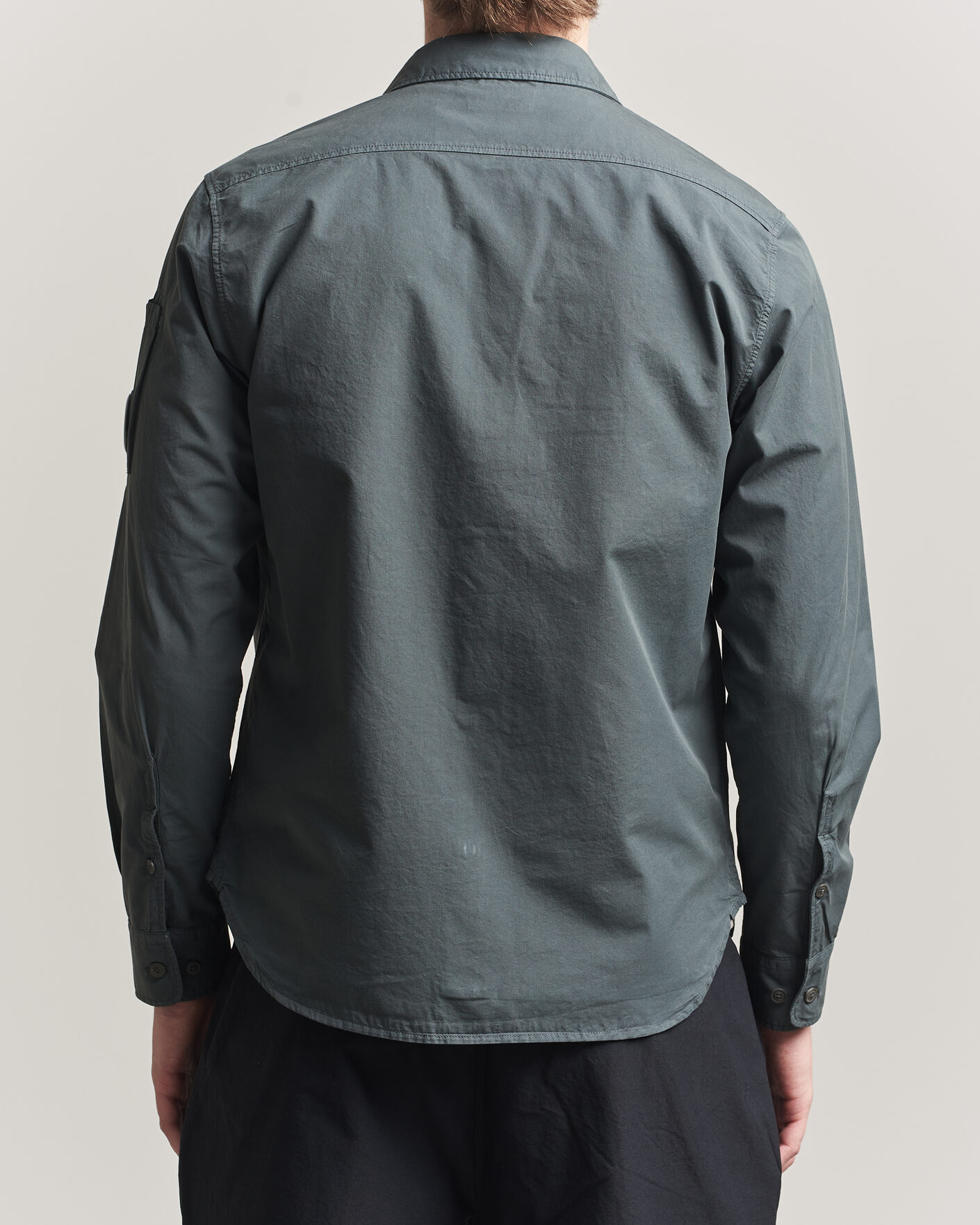 Herre | Skjorter | C.P. Company | Organic Gabardine Pocket Shirt Dark Grey