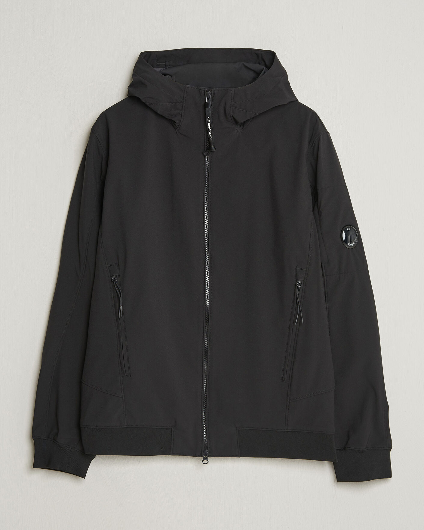 C.P. Company Shell R Hooded Jacket Black hos CareOfCarl.no