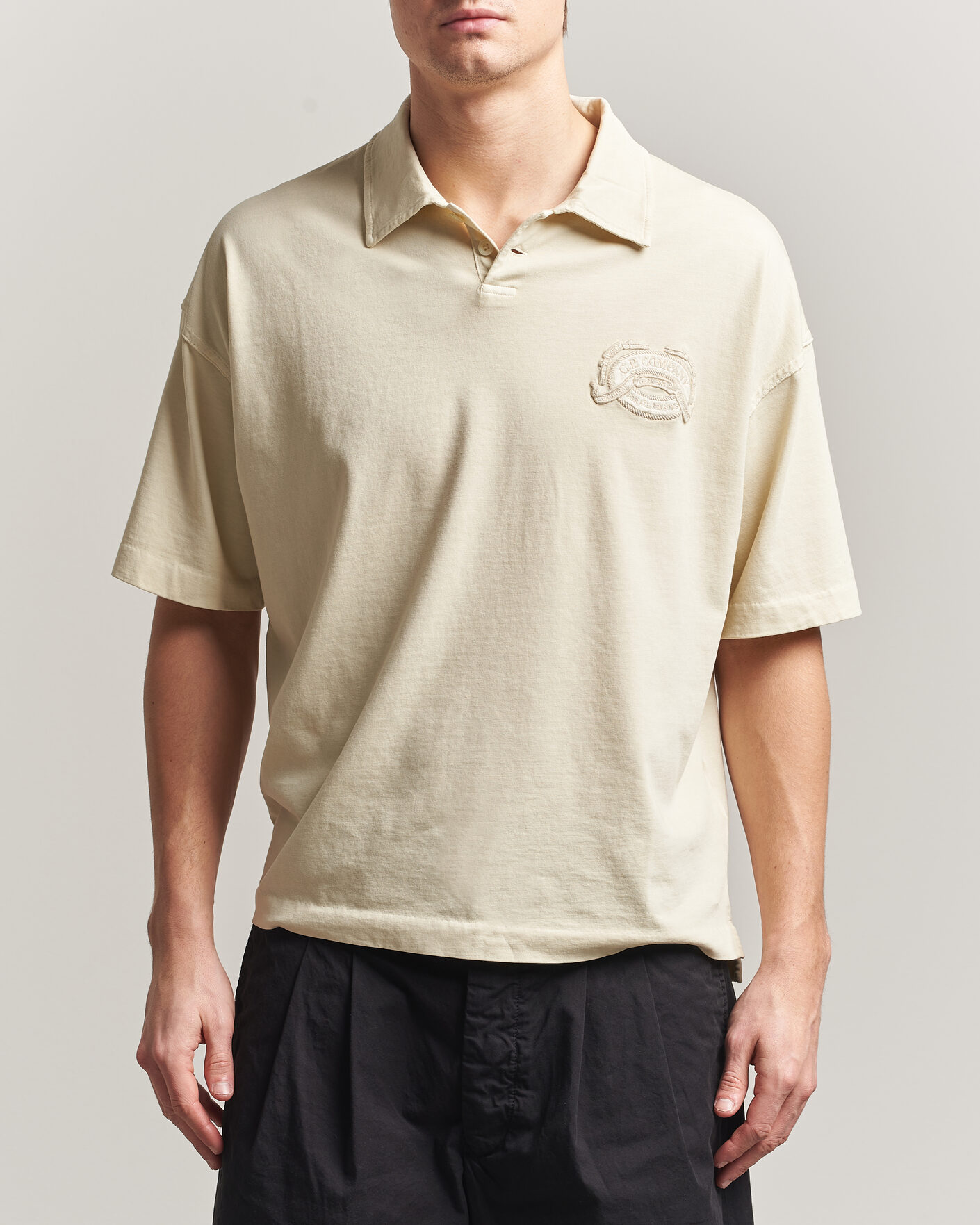 Herre | Pikéer | C.P. Company | Boxy Fit Cotton Logo Polo Cream
