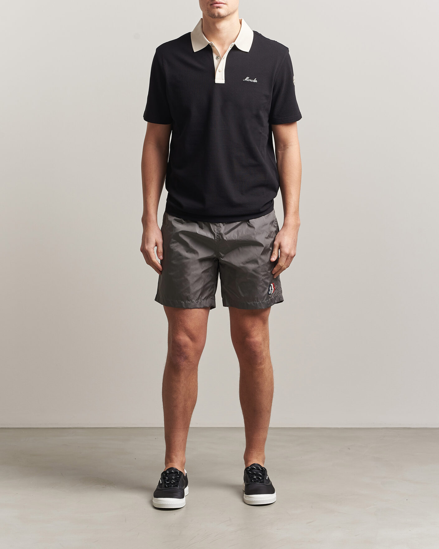 Herre | Badeshorts | Moncler | Tricolore Logo Swim Shorts Grey
