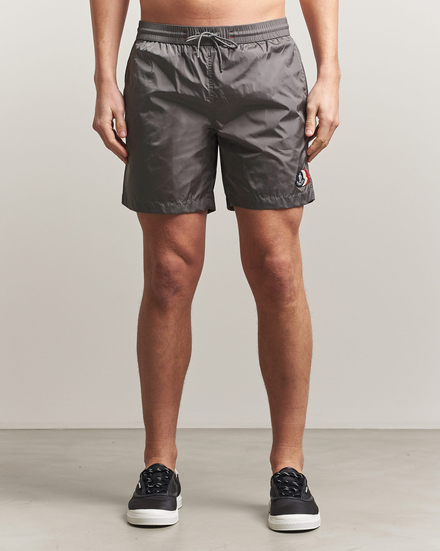 Herre | Badeshorts | Moncler | Tricolore Logo Swim Shorts Grey