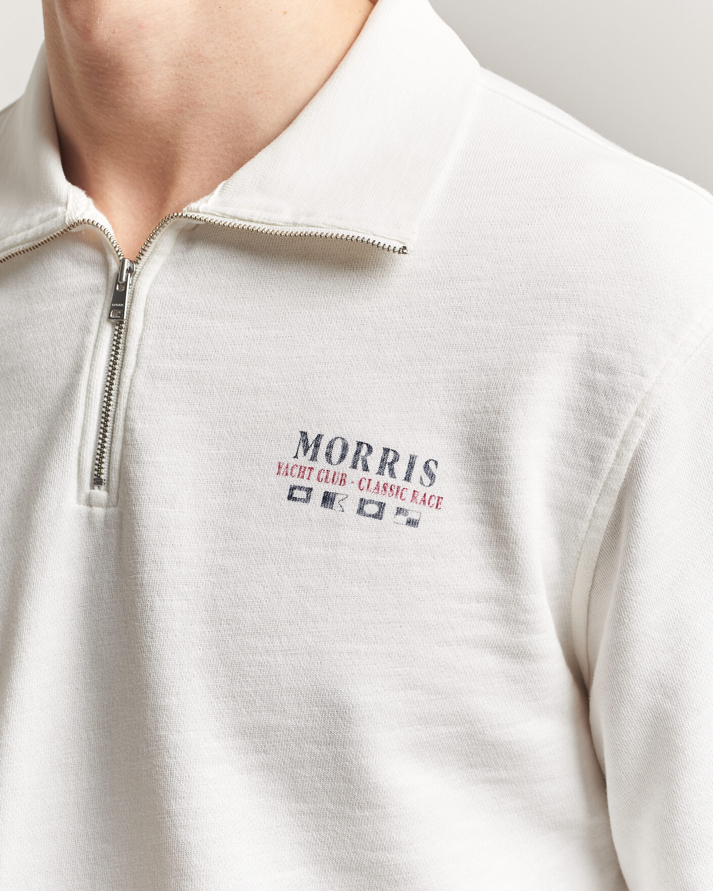Morris Northcott Slub Half-Zip White hos CareOfCarl.no
