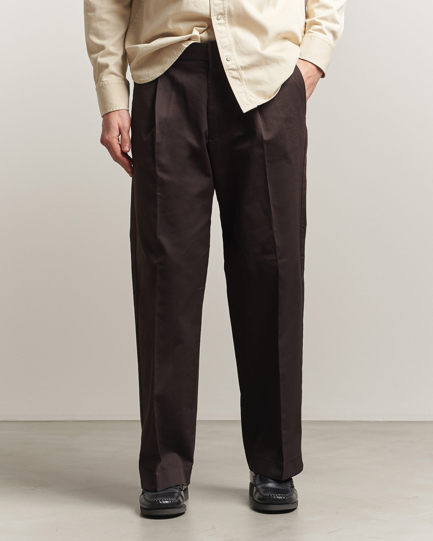 Herre | Bukser | NN07 | Kay Cotton Pleated Trousers Deep Truffle
