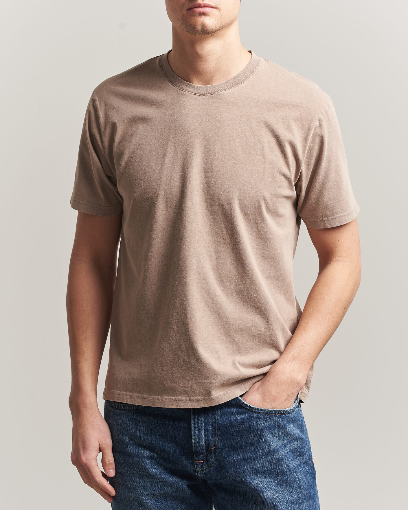 Herre | T-Shirts | Colorful Standard | Classic Organic T-Shirt Faded Khaki