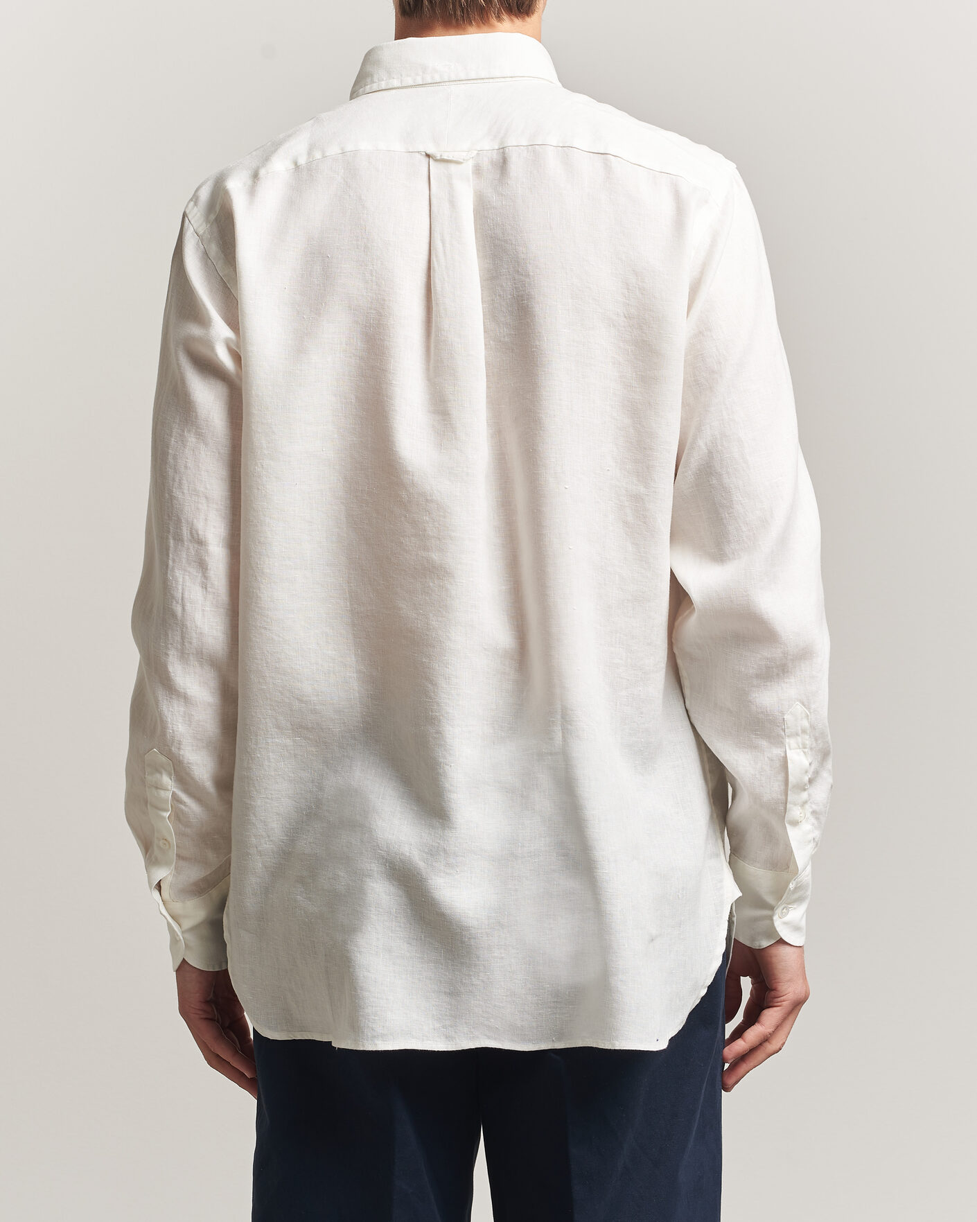 Herre | Skjorter | Drake's | Linen Button Down Curved Pocket Shirt White