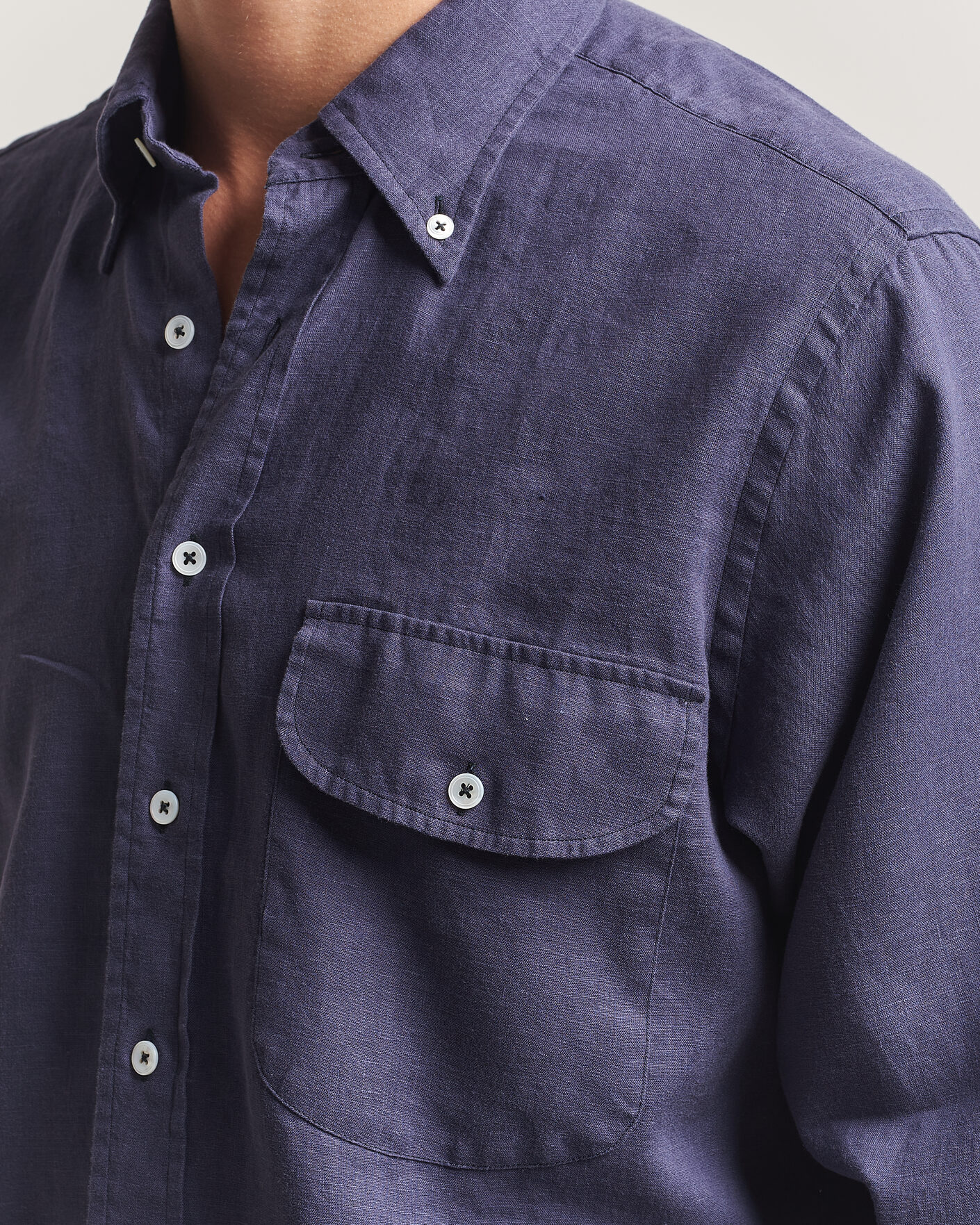 Herre | Skjorter | Drake's | Linen Button Down Curved Pocket Shirt Navy