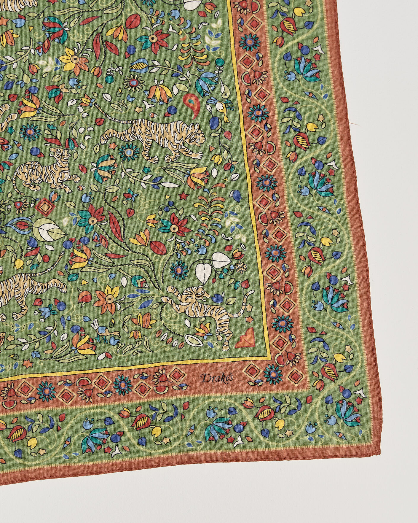 Herre | Scarves | Drake's | Tiger Garden Wool/Silk Bandana Green