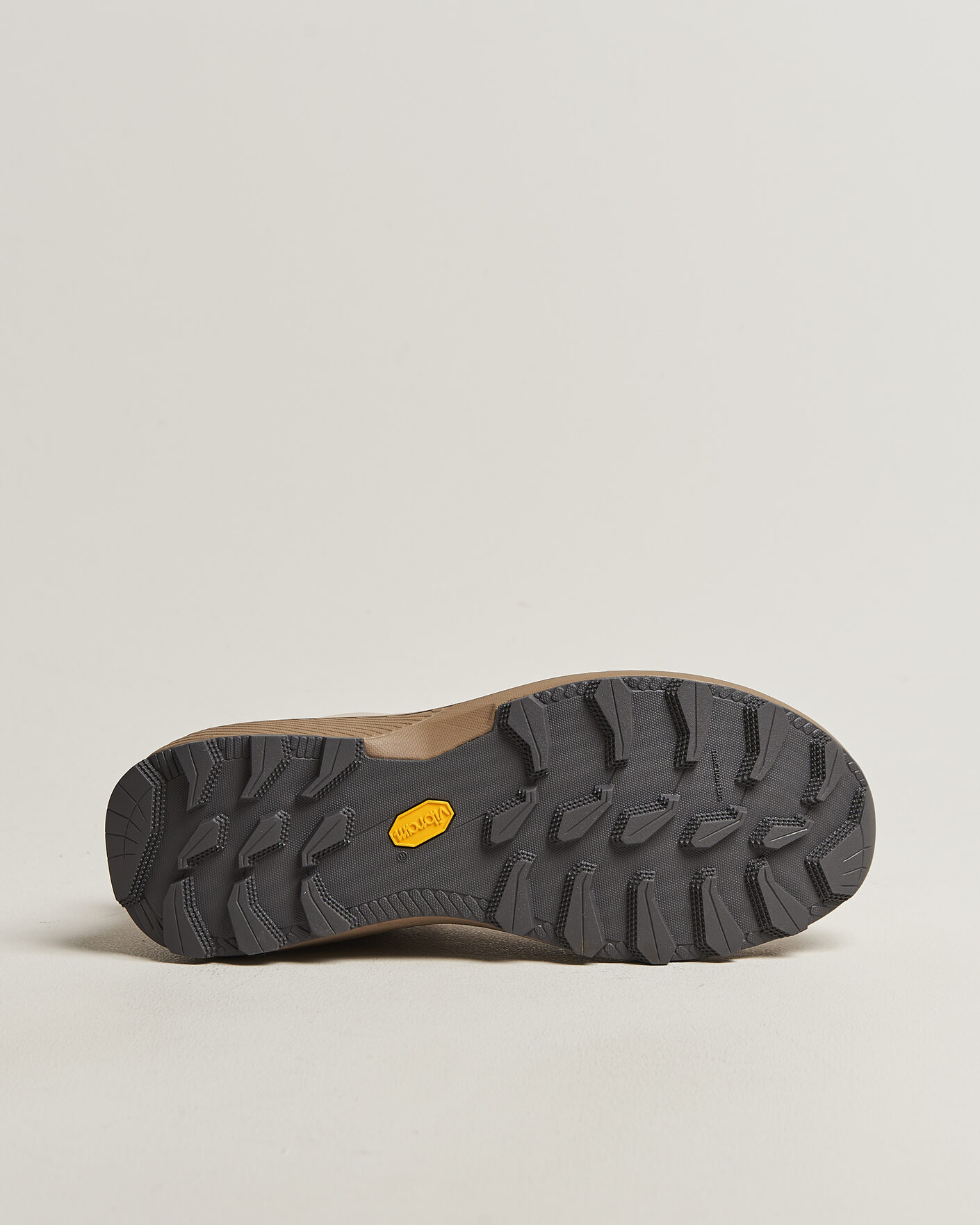 Herre | Tursko | Haglöfs | L.I.M Horizon Hike GORE-TEX Sneaker Beige