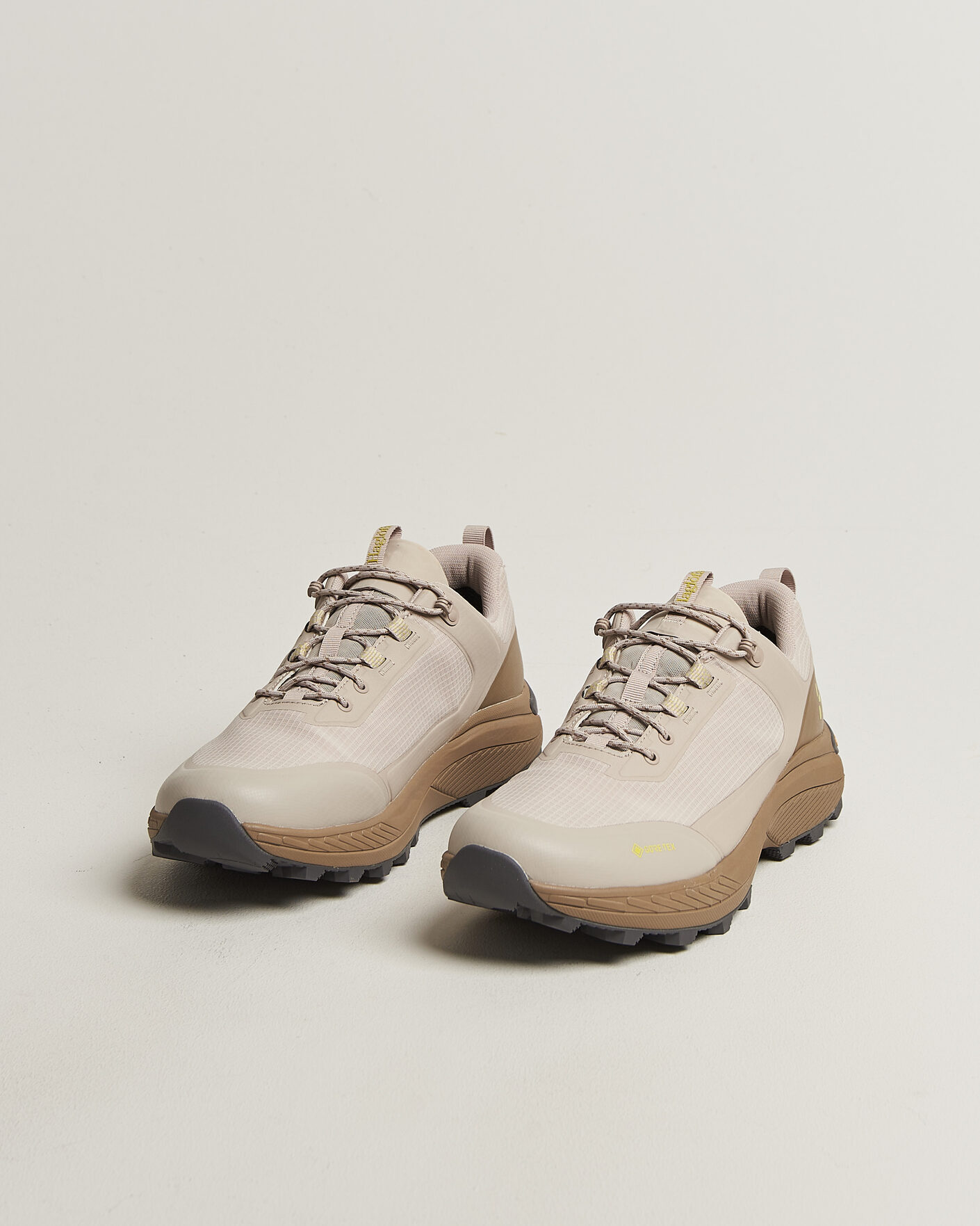 Herre | Tursko | Haglöfs | L.I.M Horizon Hike GORE-TEX Sneaker Beige