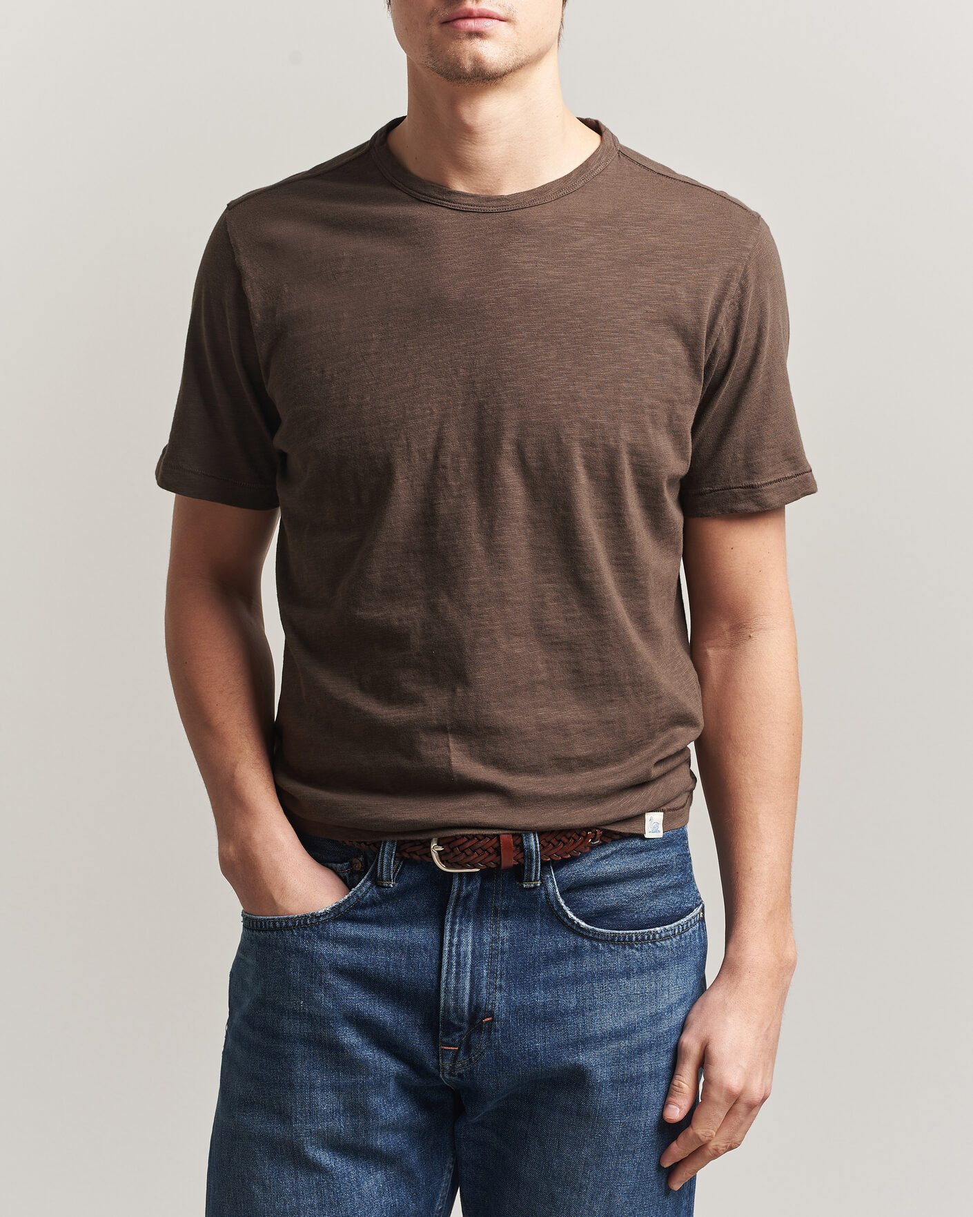 Herre | T-Shirts | Merz b. Schwanen | Organic Pima Cotton Slub Crew Neck T-Shirt Chocolate