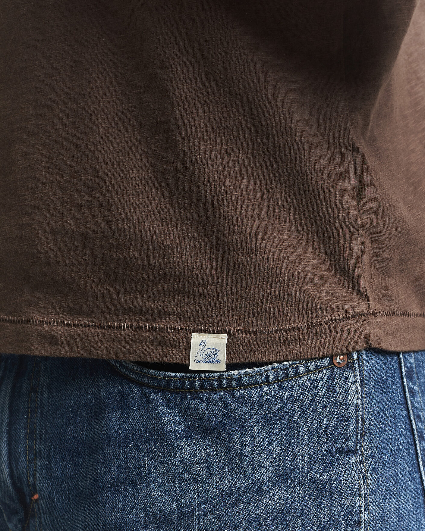 Herre | T-Shirts | Merz b. Schwanen | Organic Pima Cotton Slub Crew Neck T-Shirt Chocolate