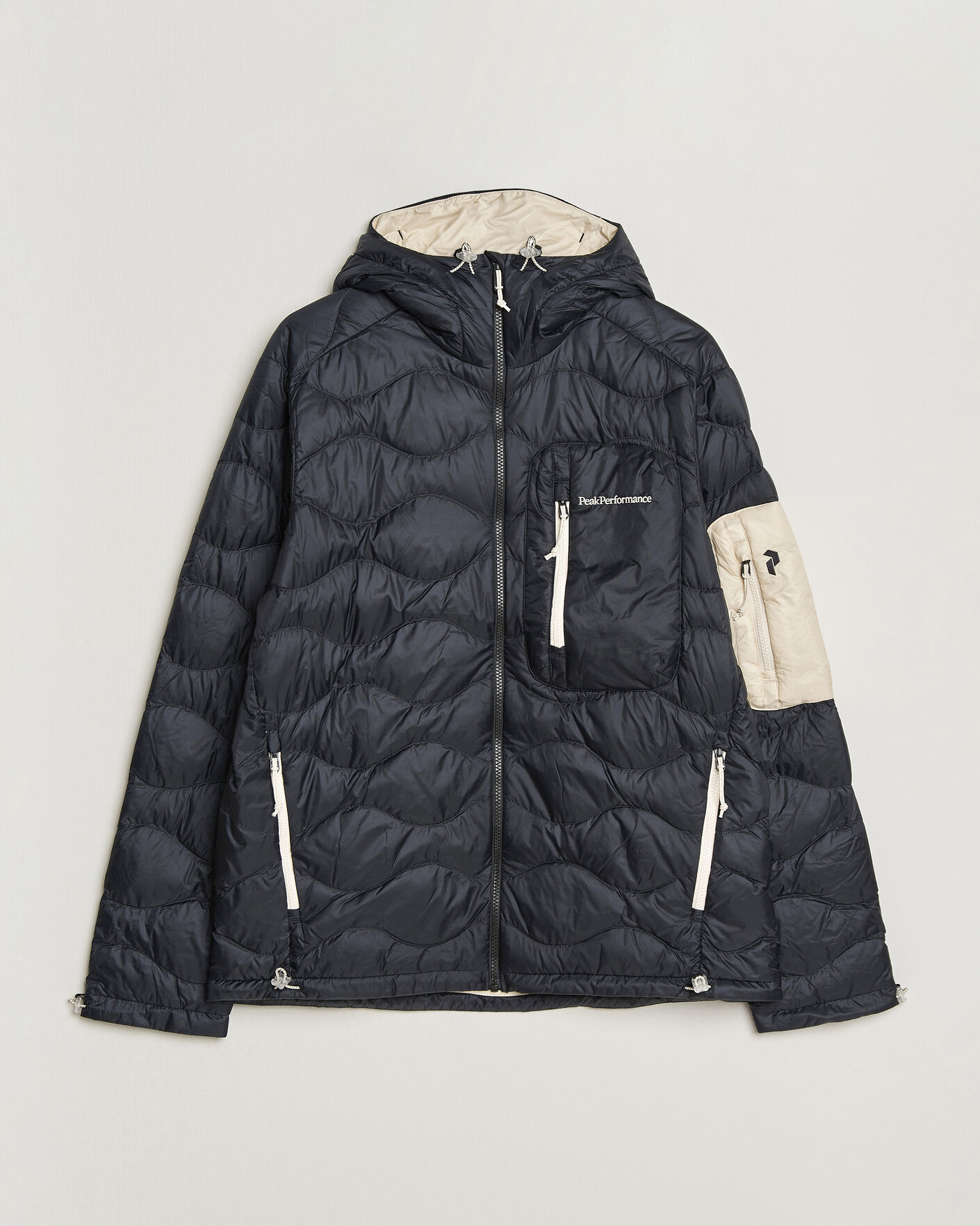Herre | Jakker | Peak Performance | Helium Utility Down Hooded Jacket Black/Sand Fog