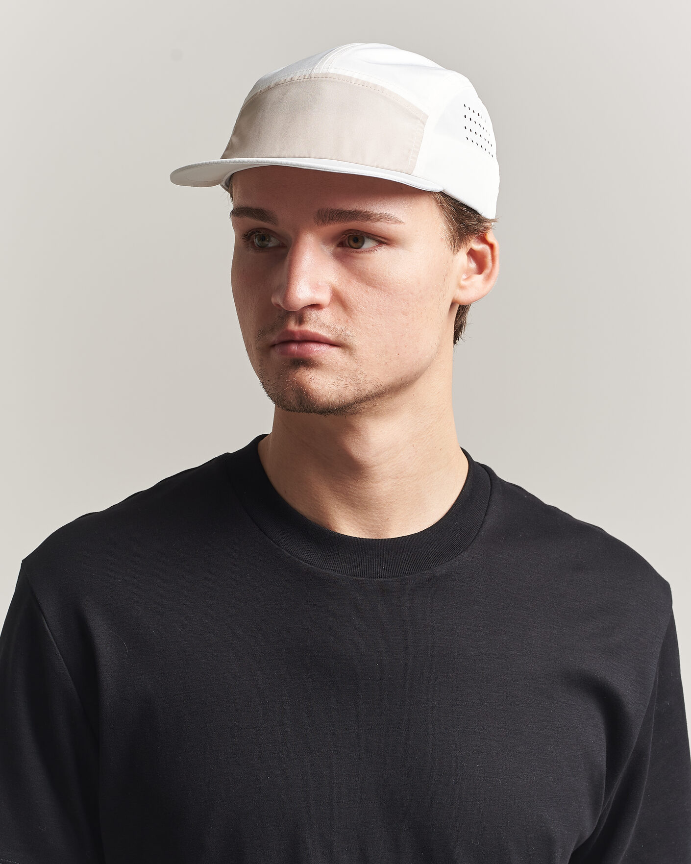 Herre | Hatter og capser | Peak Performance | Lightweight Cap White/Sand Fog