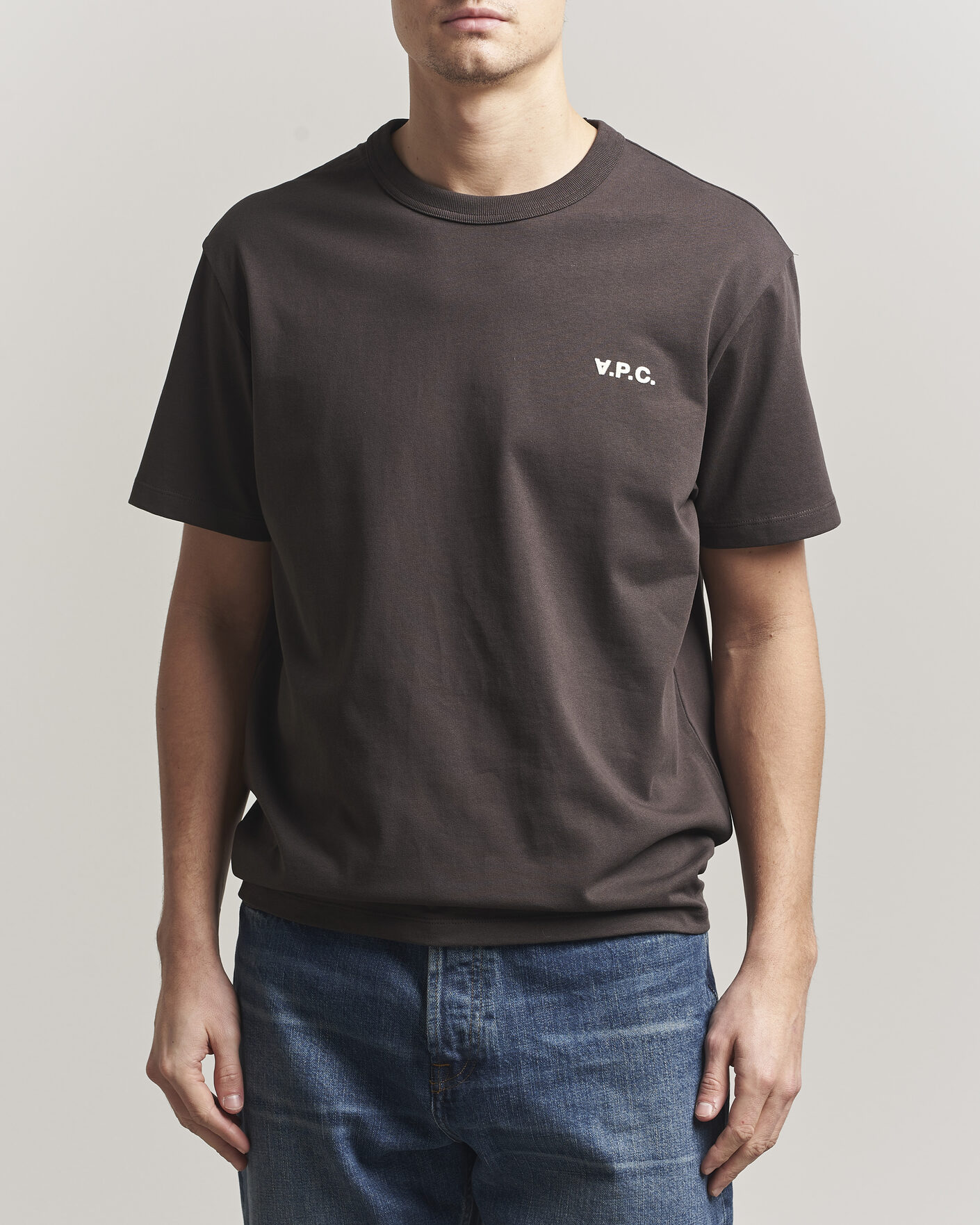 Herre | T-Shirts | A.P.C. | Boxy Fit Petit VPC T-Shirt Ecru Brown