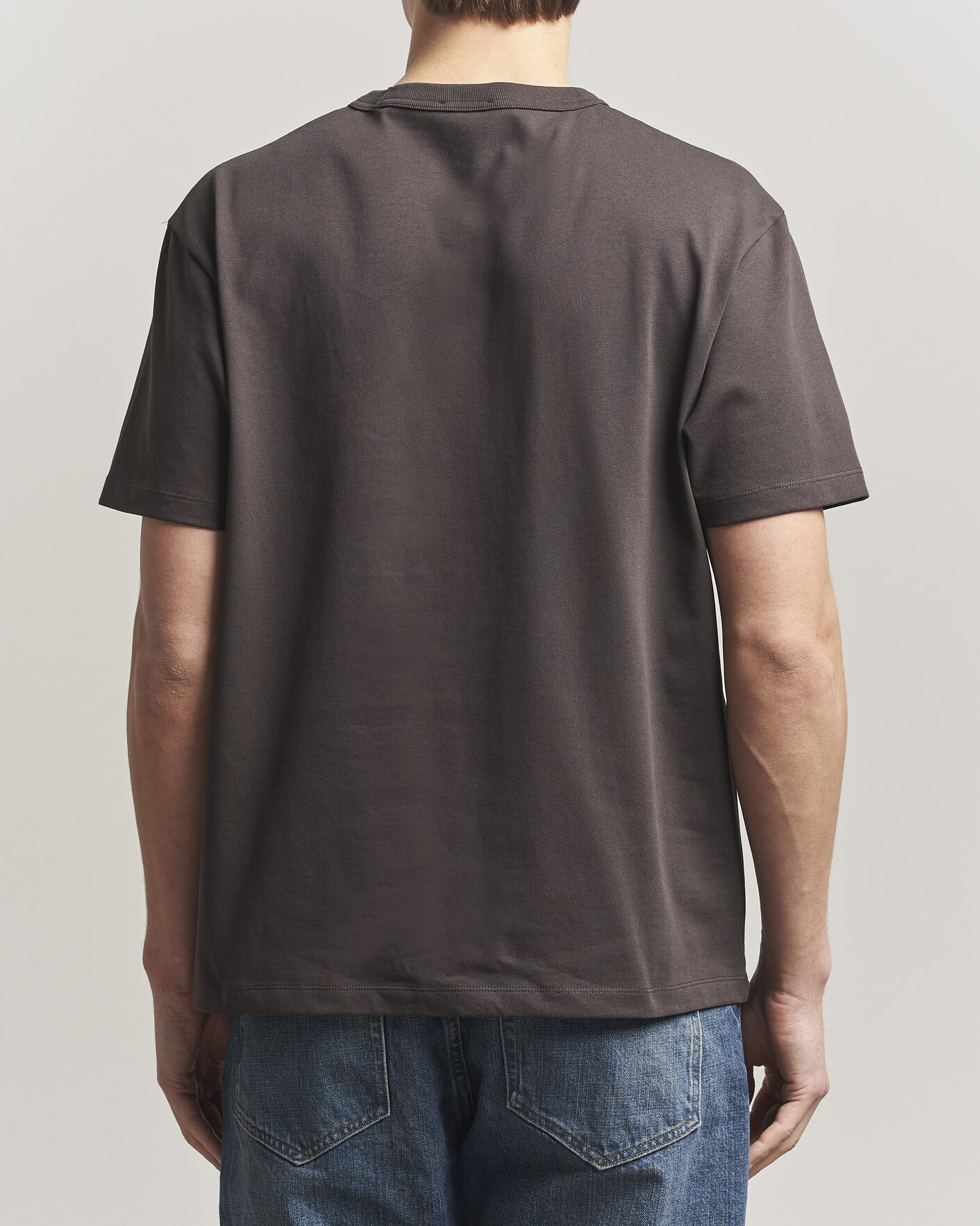 Herre | T-Shirts | A.P.C. | Boxy Fit Petit VPC T-Shirt Ecru Brown