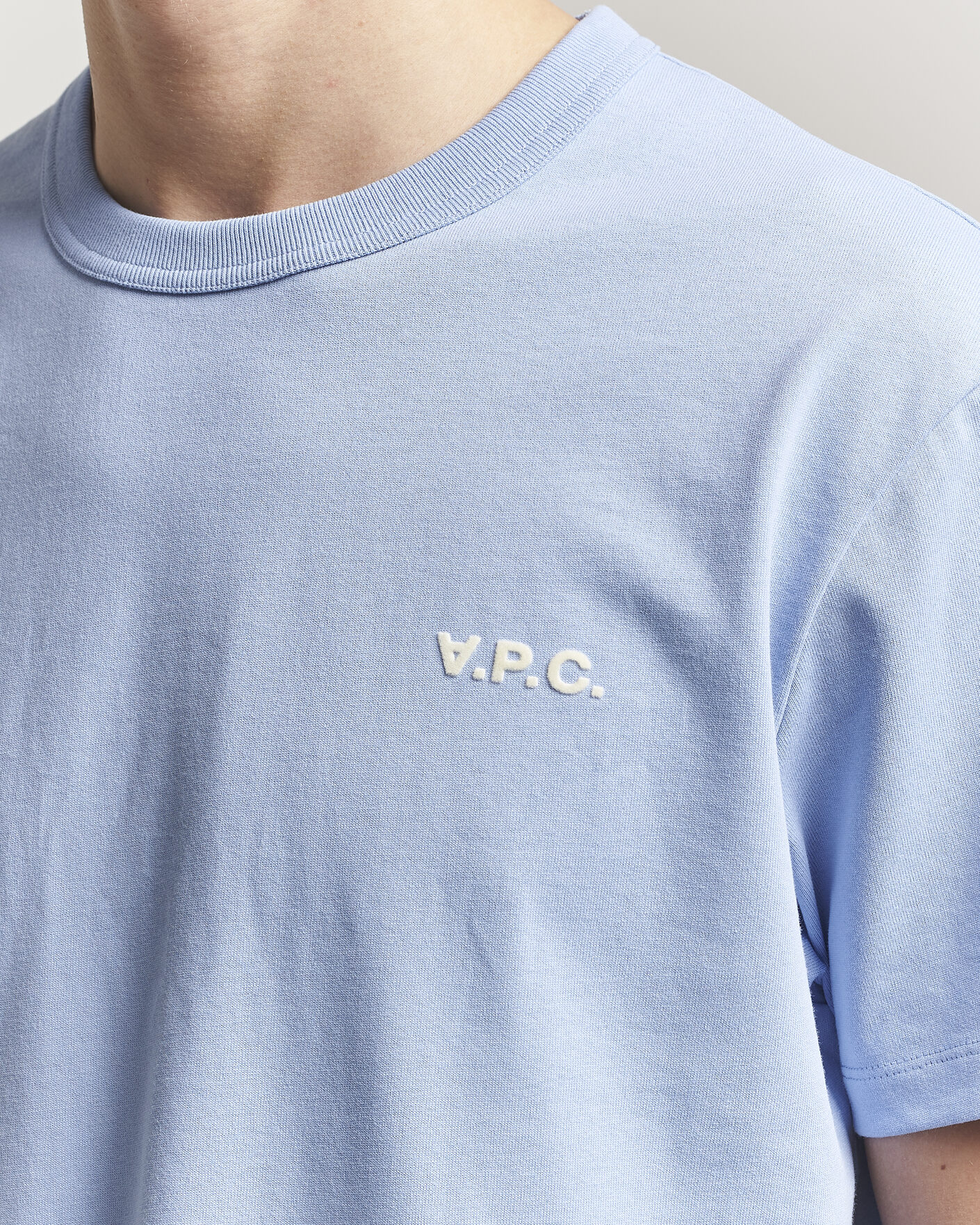 Herre | T-Shirts | A.P.C. | Boxy Fit Petit VPC T-Shirt Light Blue