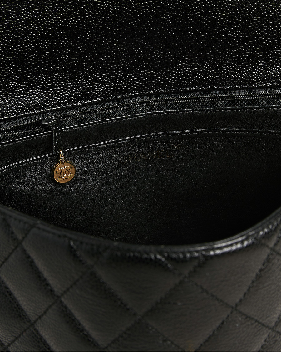 Herre | Pre-Owned & Vintage Bags | Chanel Pre-Owned | Kelly Top Handle Bag Caviar Black