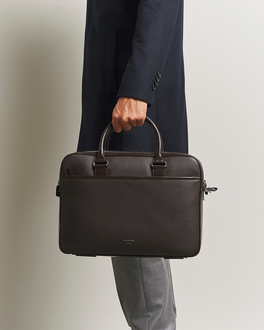 Herre | Vesker | Tiger of Sweden | Burin Grained Leather Briefcase Dark Brown
