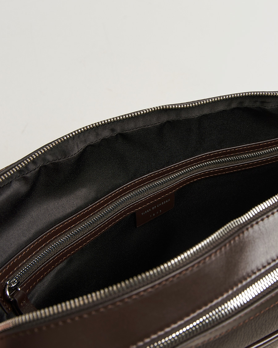 Herre | Vesker | Tiger of Sweden | Burin Grained Leather Briefcase Dark Brown