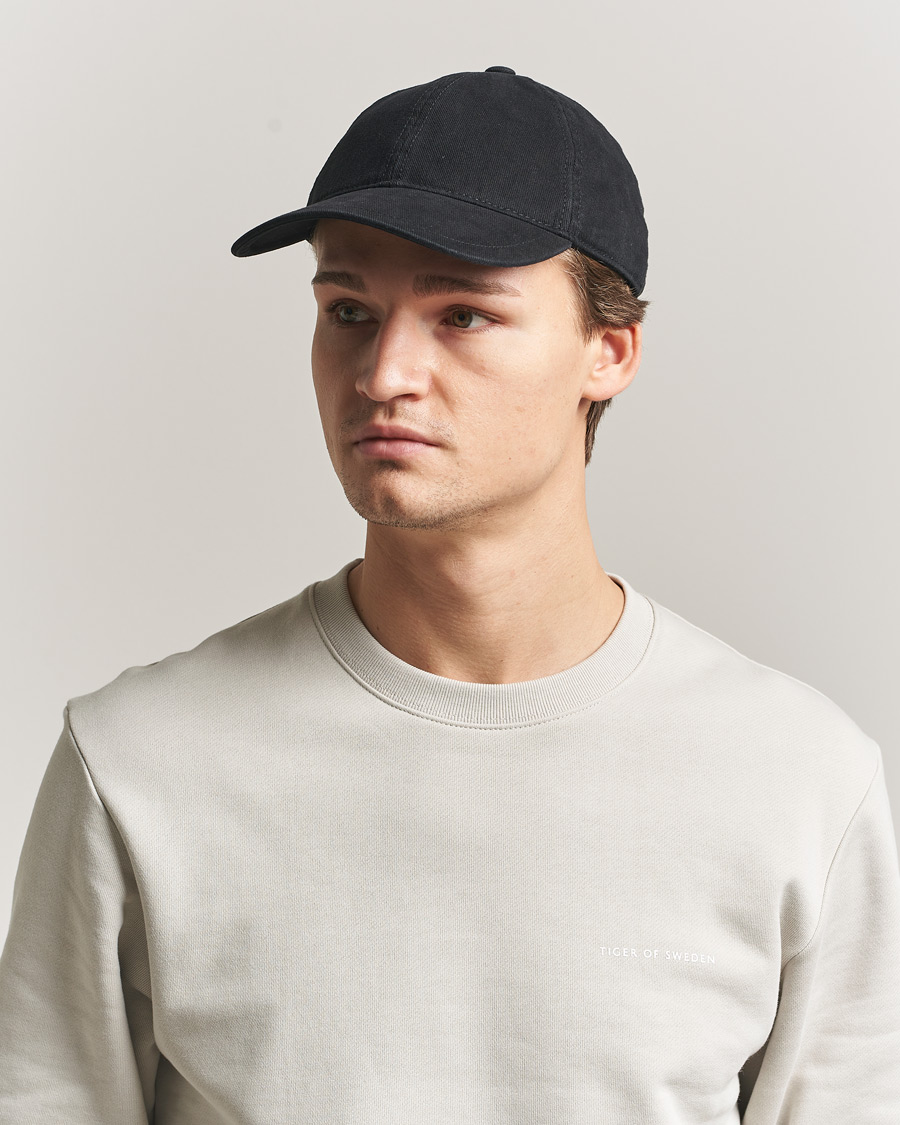 Herre | Hatter og capser | Tiger of Sweden | Hent Washed Cap Black