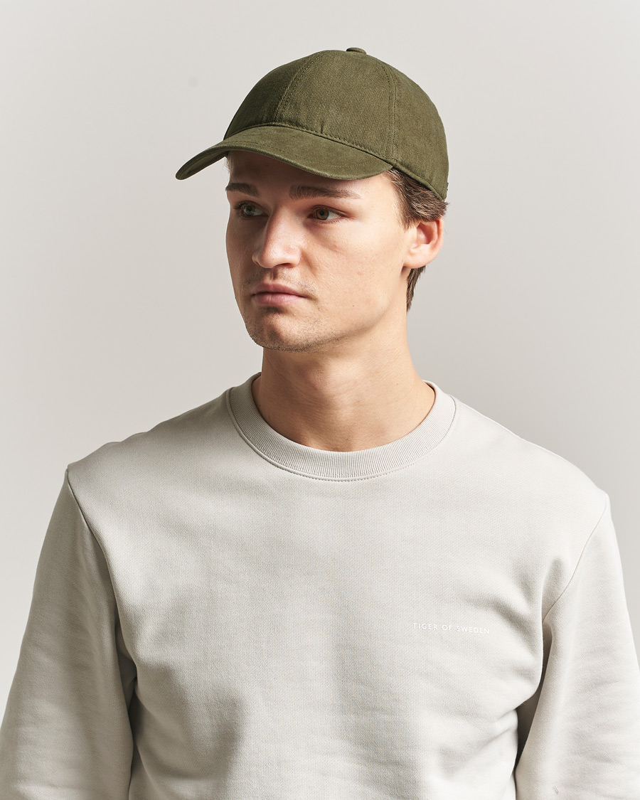 Herre | Hatter og capser | Tiger of Sweden | Hent Washed Cap Kalamata Green