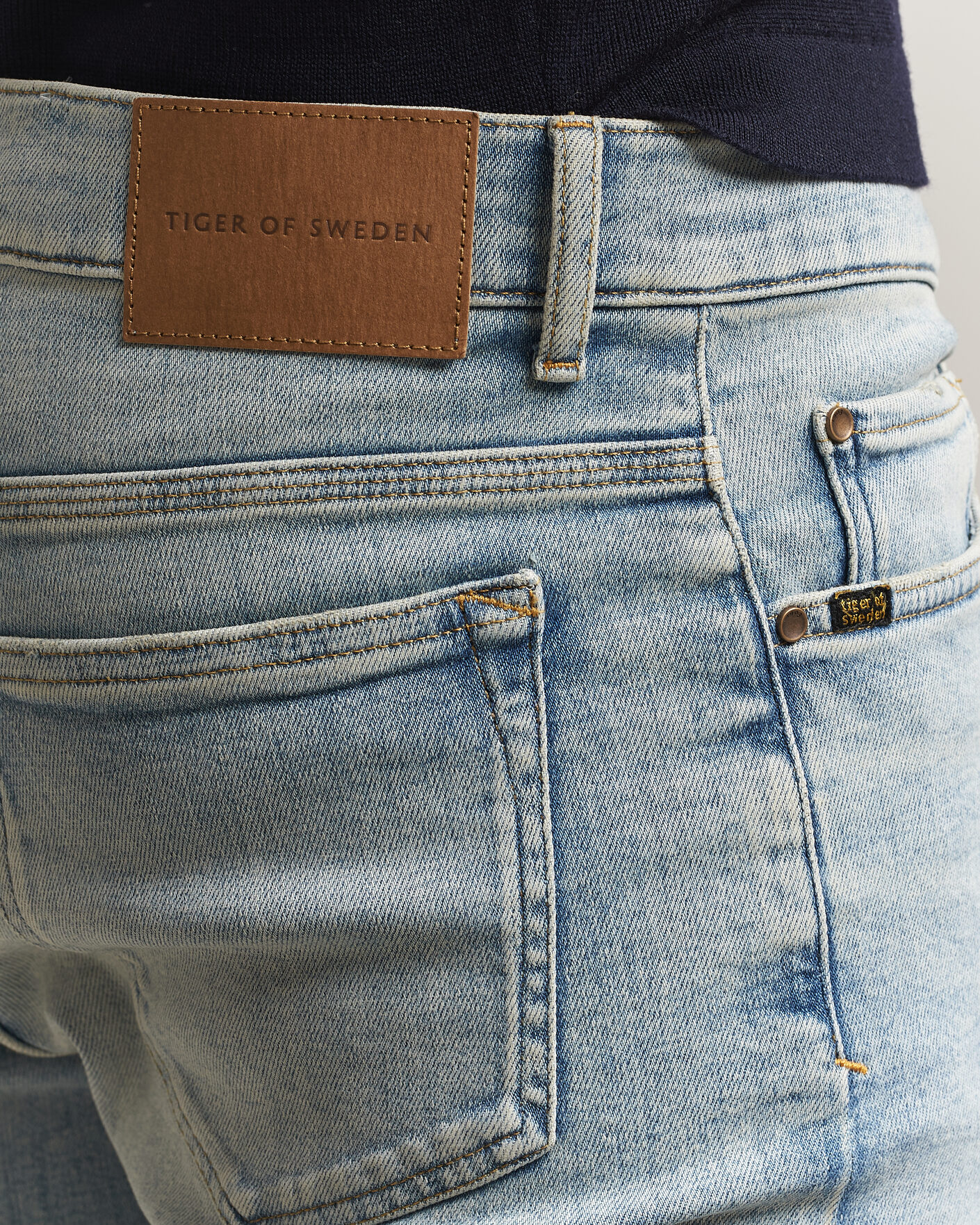 Herre | Bukser | Tiger of Sweden | Evolve Jeans Light Blue