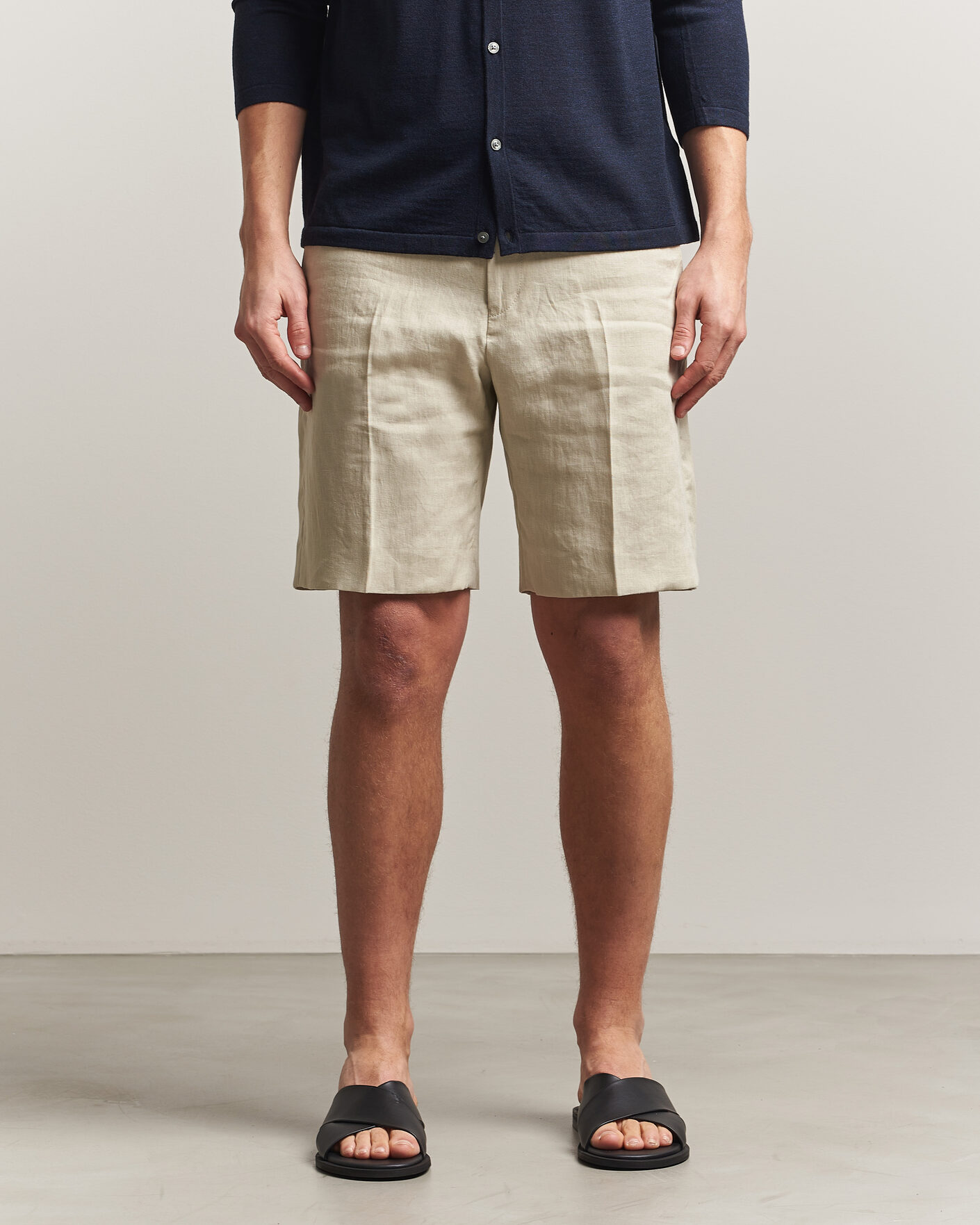 Herre | Shorts | Tiger of Sweden | Troy Pleated Linen Shorts Cream Sand