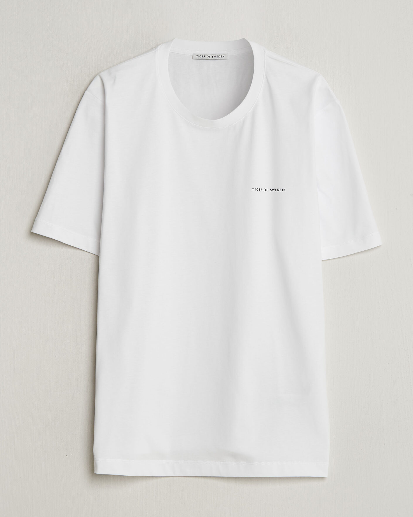 Herre | T-Shirts | Tiger of Sweden | Pro Cotton Logo T-Shirt Pure White