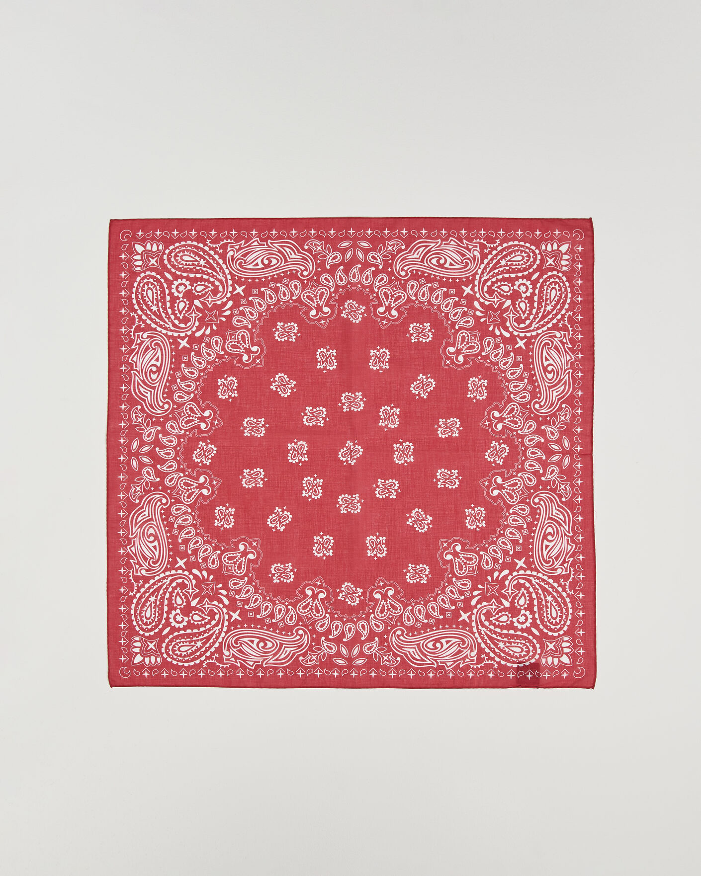 Herre | Scarves | Amanda Christensen | Cotton Voilé Paisley Bandana Red