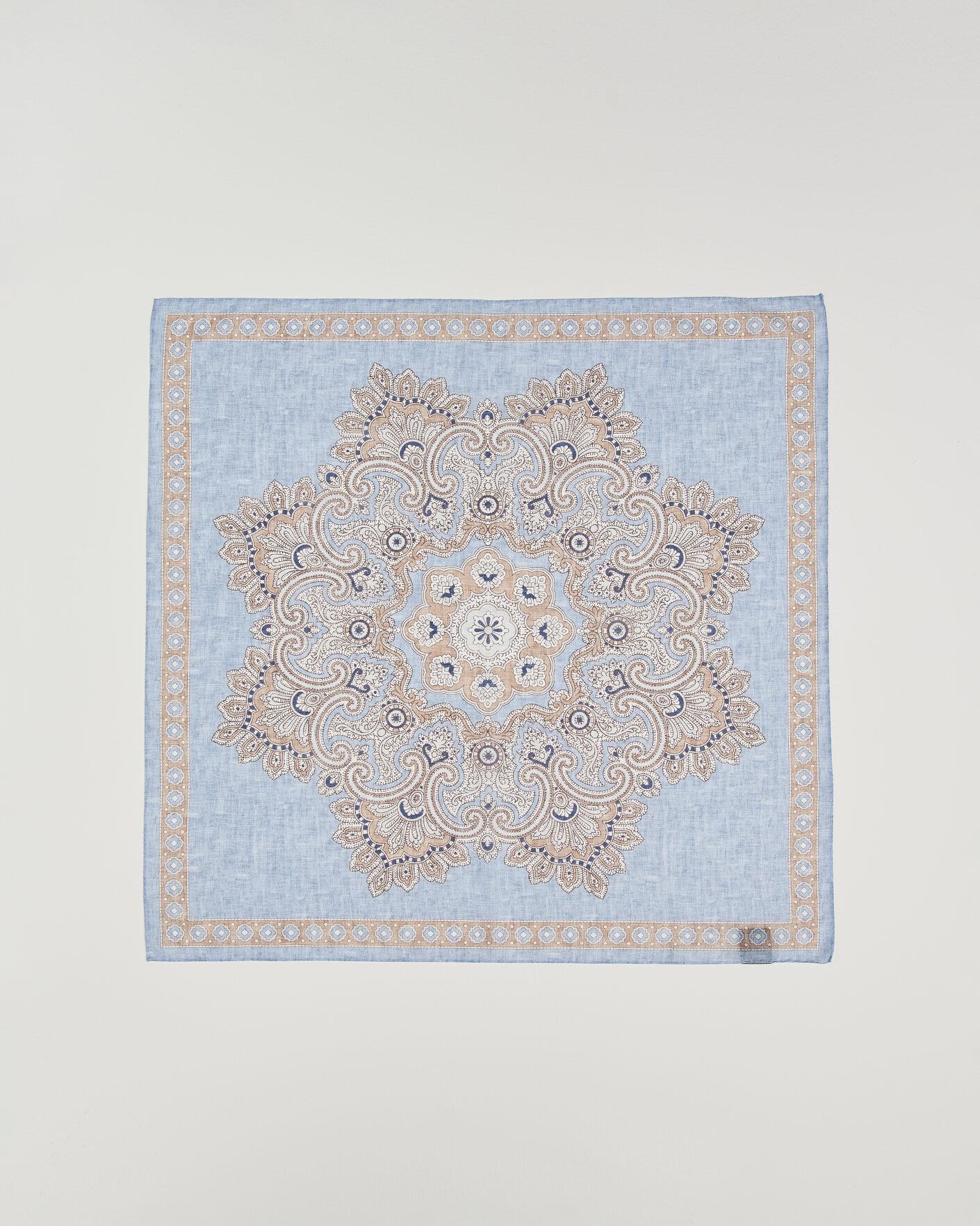 Herre | Scarves | Amanda Christensen | Cotton Voilé Large Paisley Bandana Blue