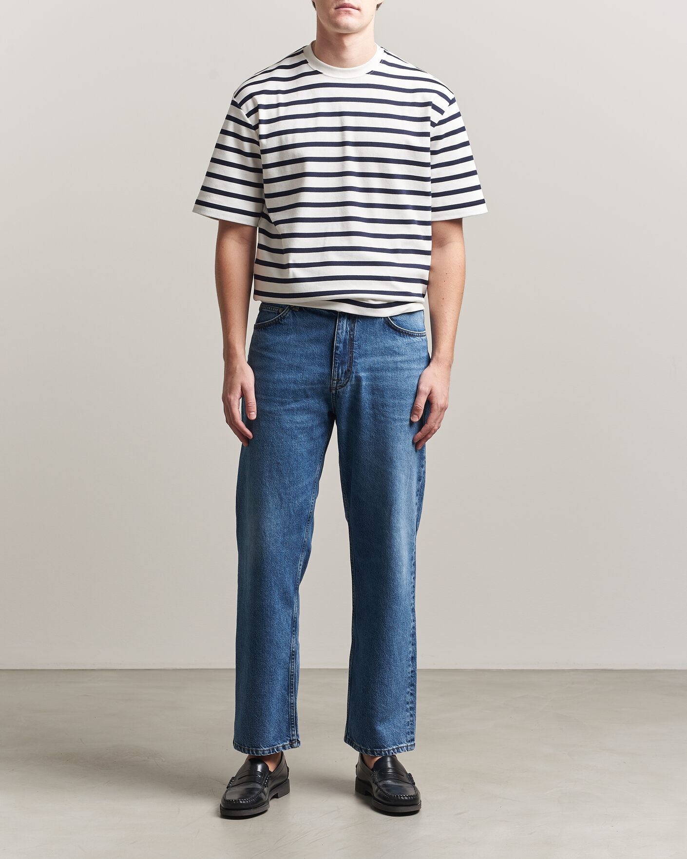Herre | T-Shirts | Filippa K | Striped Crew Neck T-Shirt White/Navy